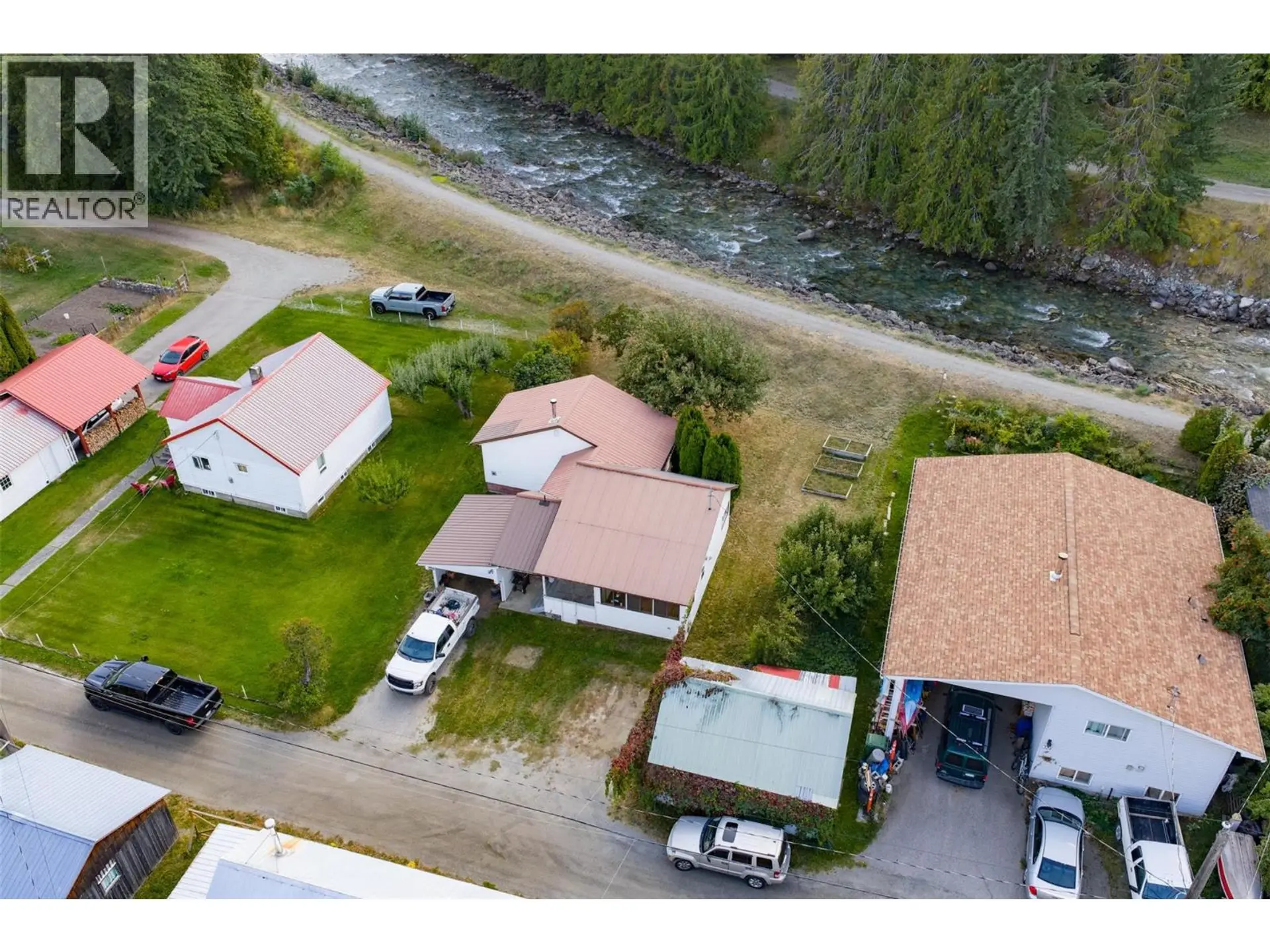 Property at 320 RIVER Lane, Kaslo, BC