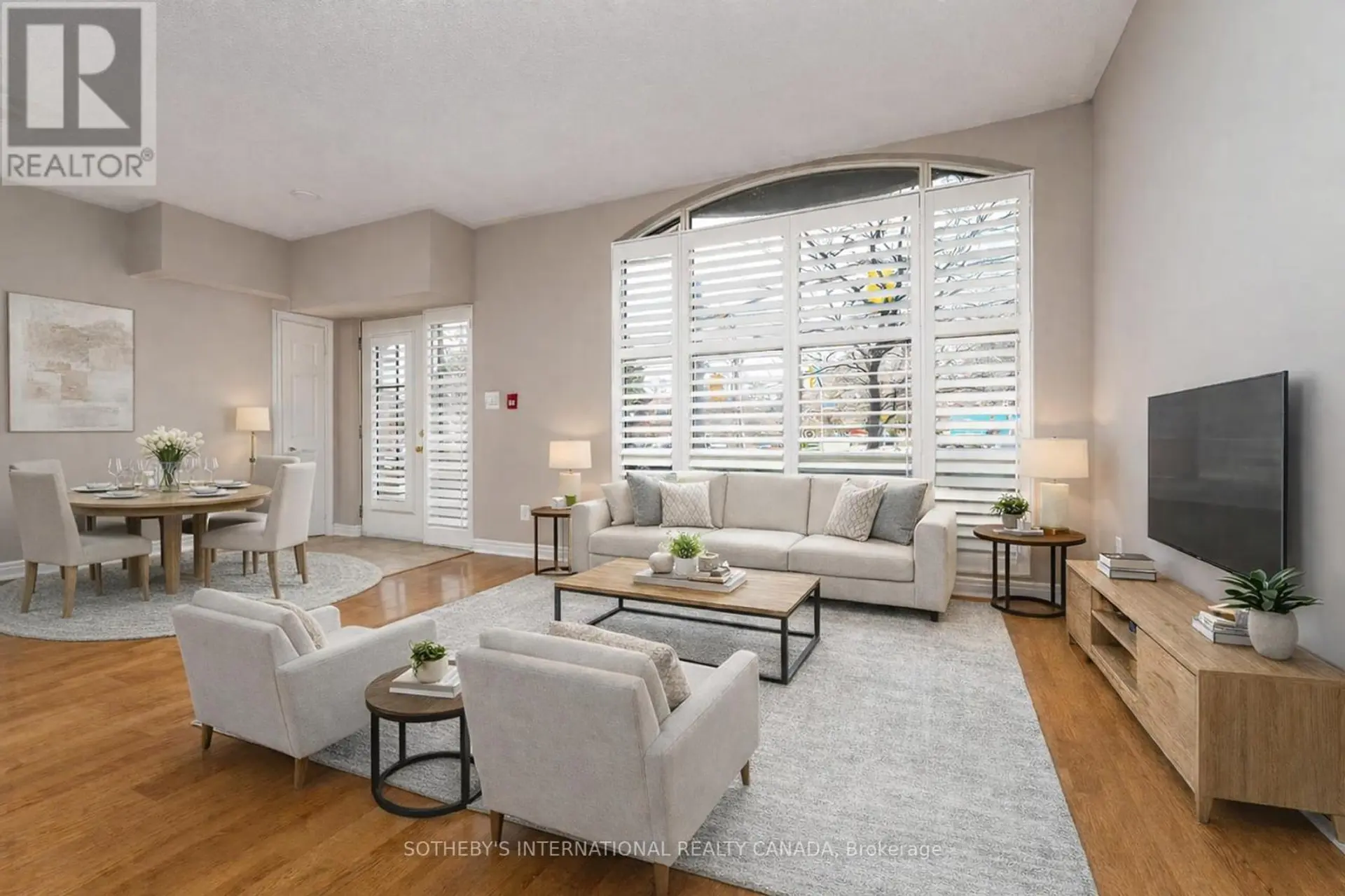 #108 3085 BLOOR STREET W - Image 3