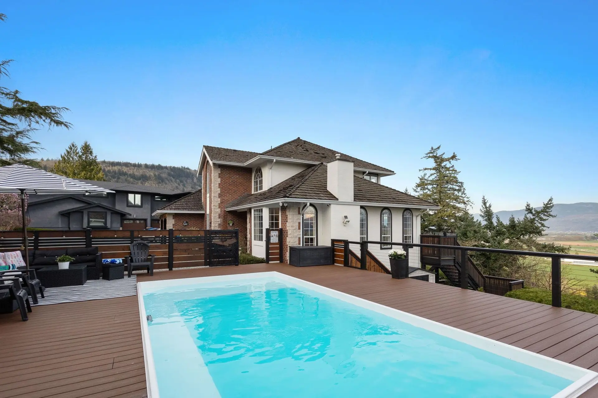 Property at 35993 Eaglecrest Place, Abbotsford, BC