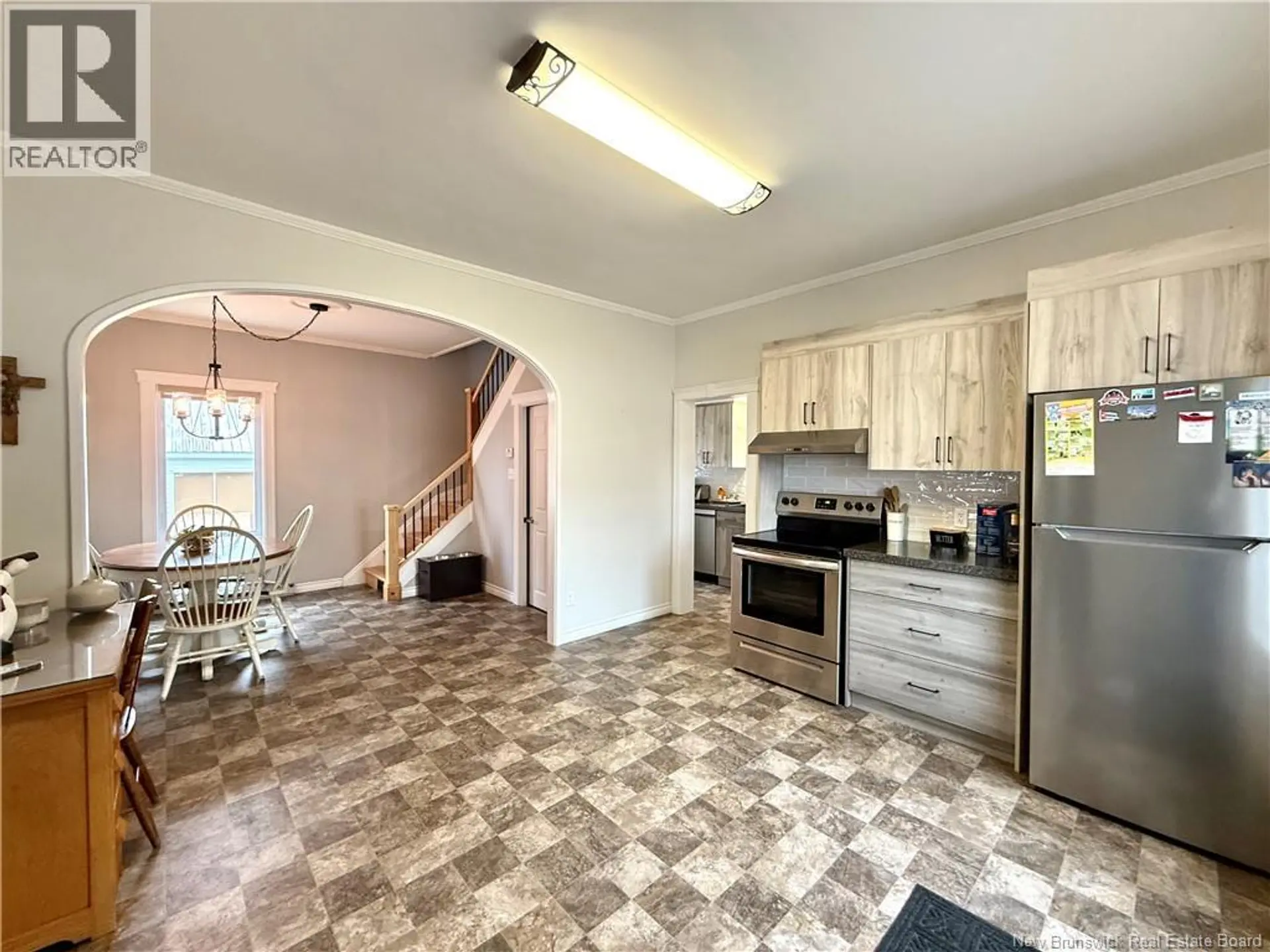 90 35E AVENUE - Image 4