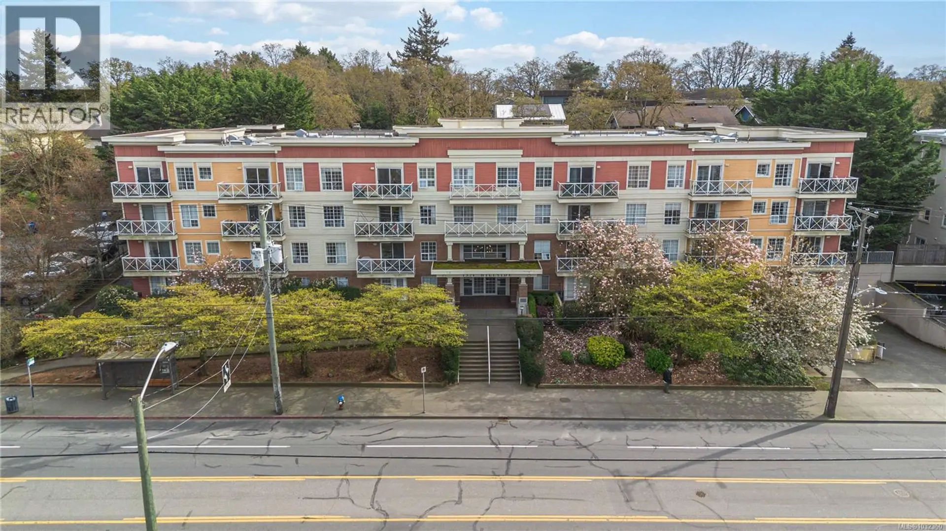 Property at #211 1371 Hillside Ave, Victoria, BC