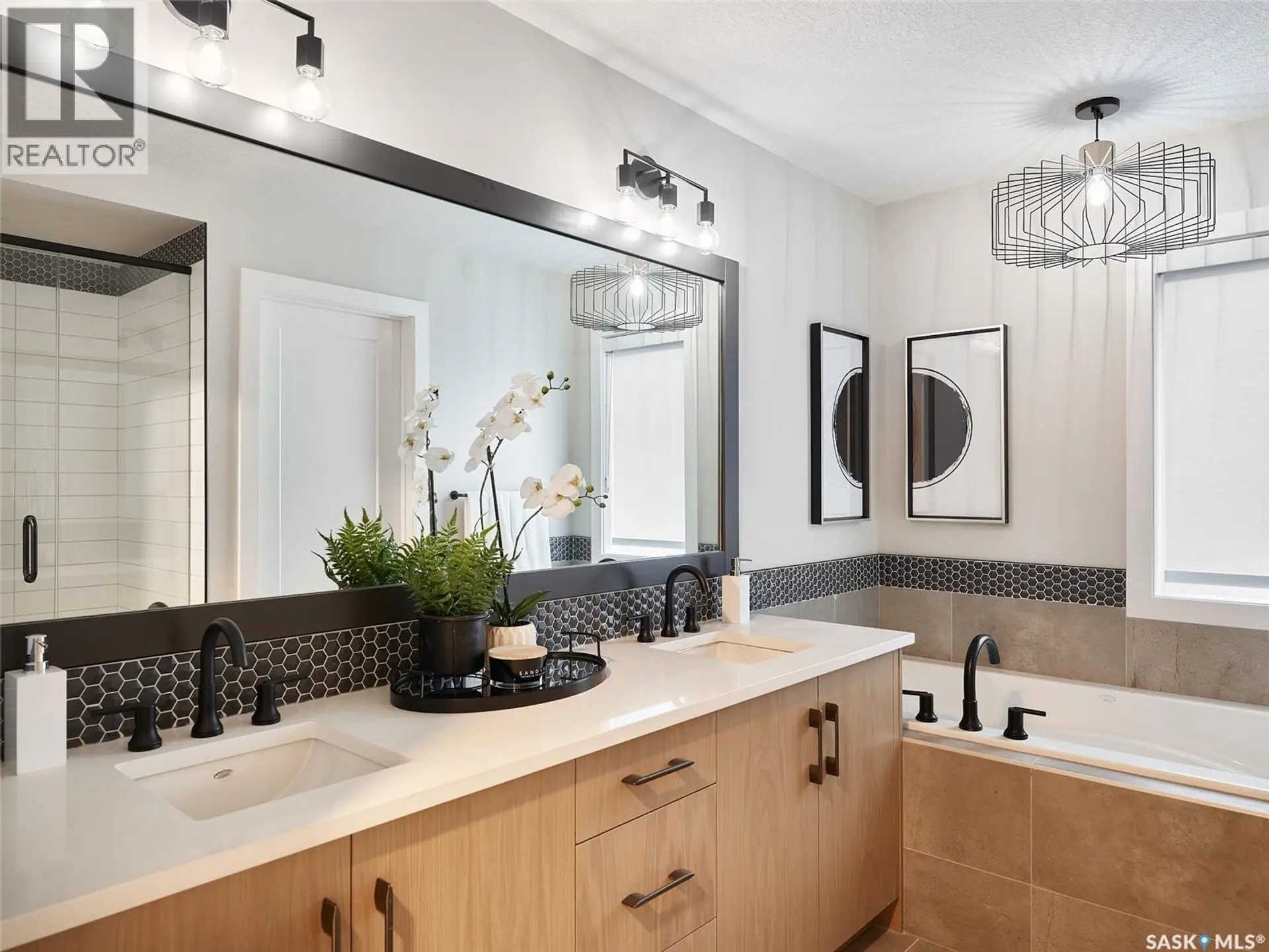 1122 CAMDEN GARDENS - Image 7