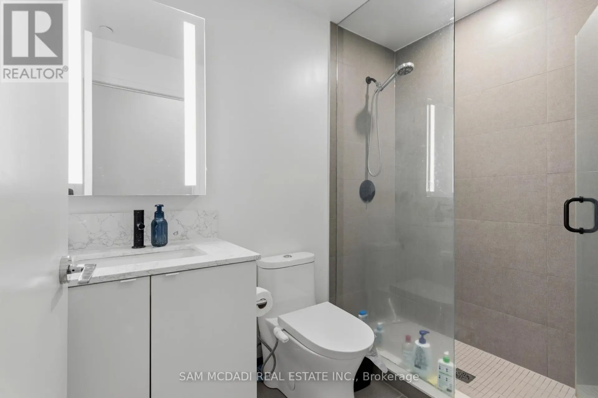 #PH01 270 DUFFERIN STREET - Image 4