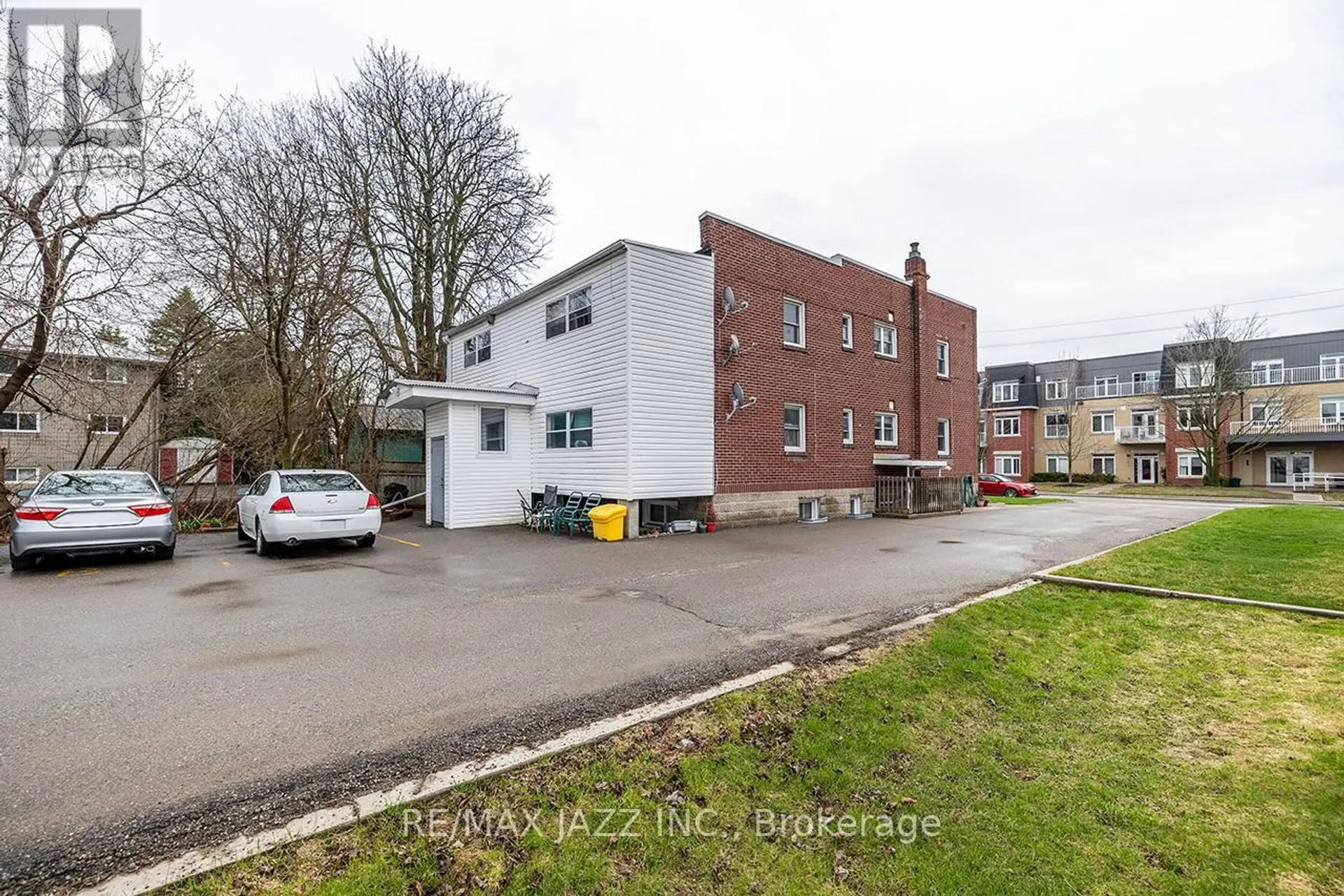 238 JAMES STREET E - Image 5