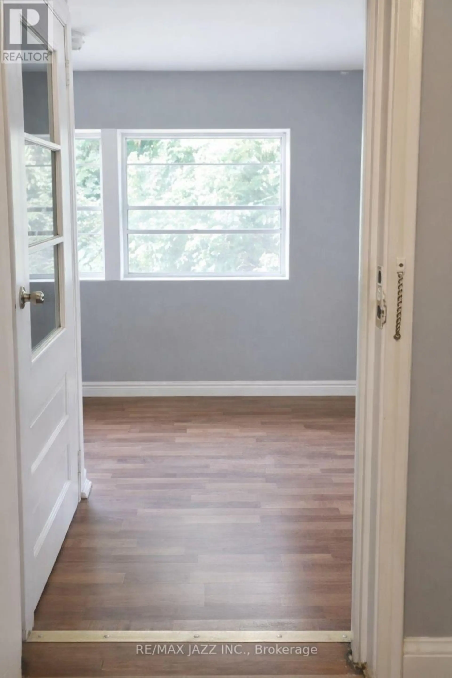 238 JAMES STREET E - Image 15