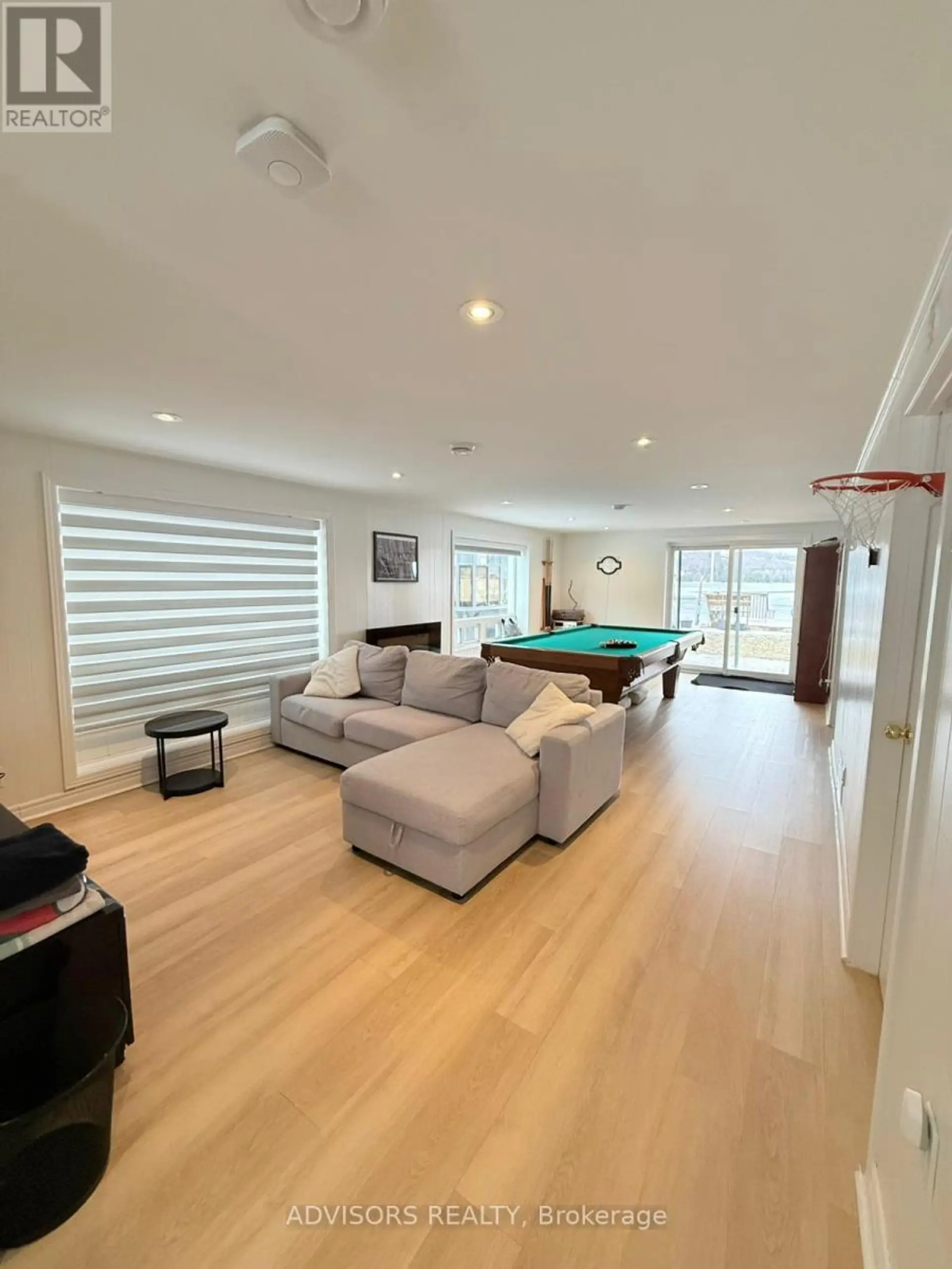 9 BOW ROAD - Image 4