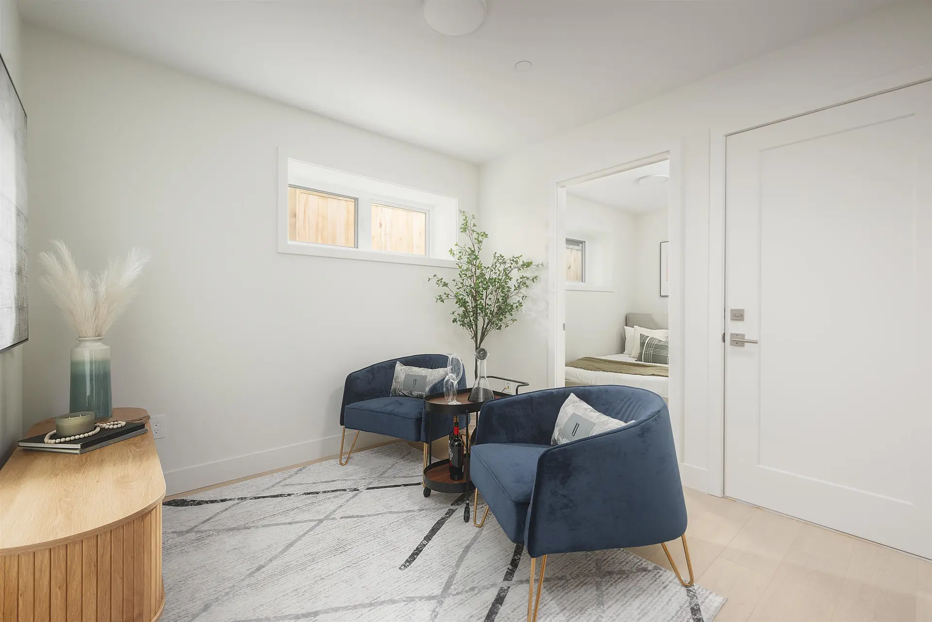 #2 8508 East Boulevard - Image 14