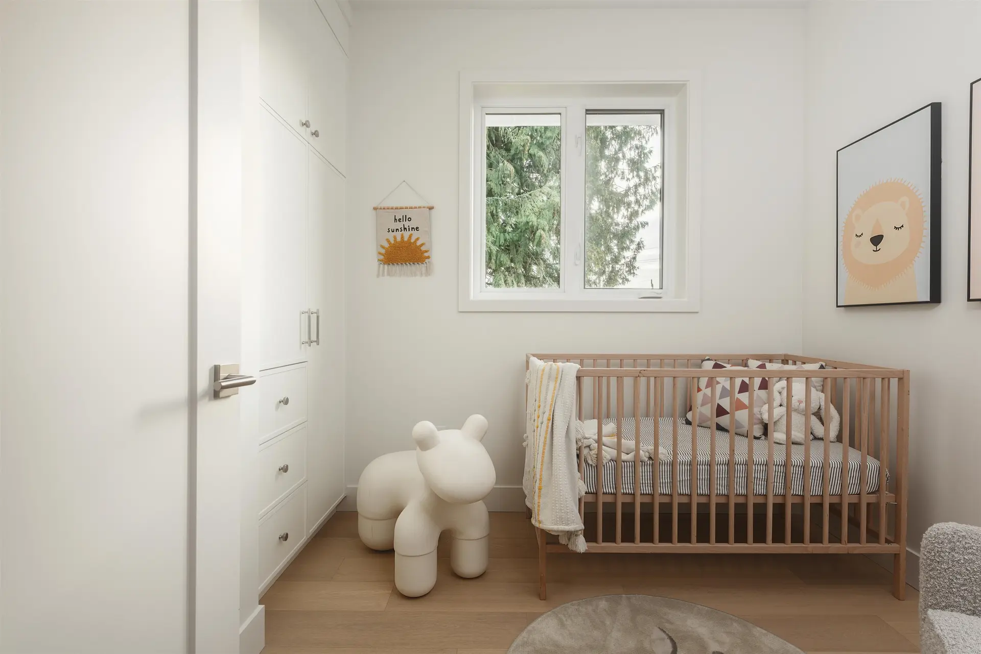 #2 8508 East Boulevard - Image 11