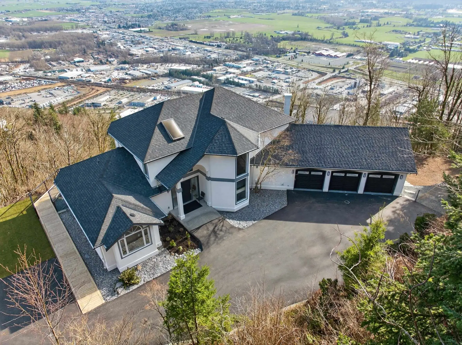 Property at 43619 Bracken Drive, Chilliwack, BC