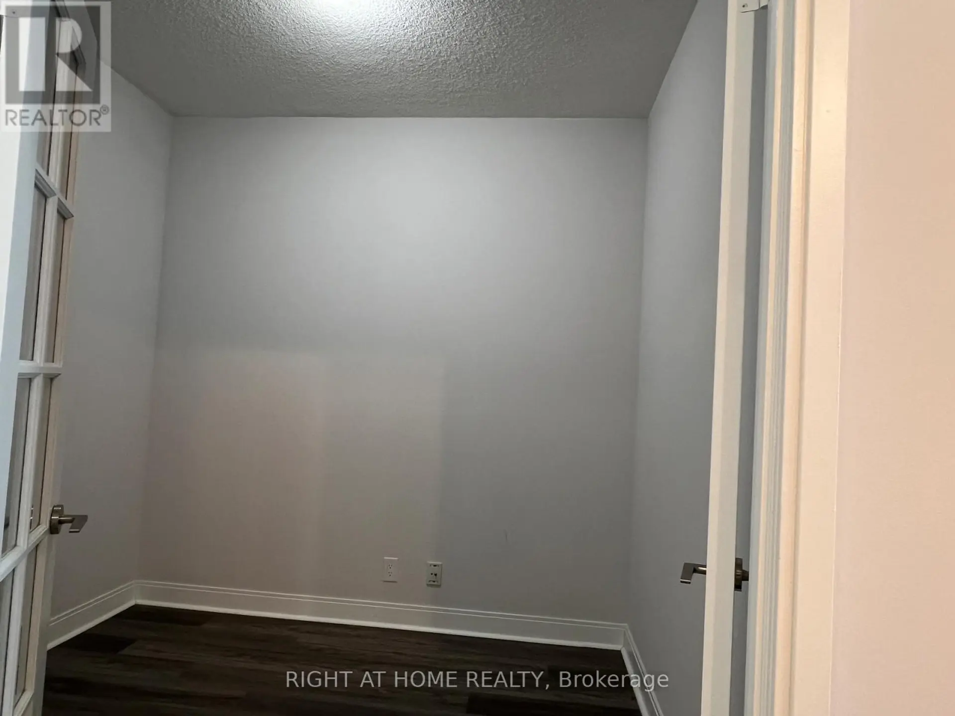 #2101 80 ABSOLUTE AVENUE - Image 12