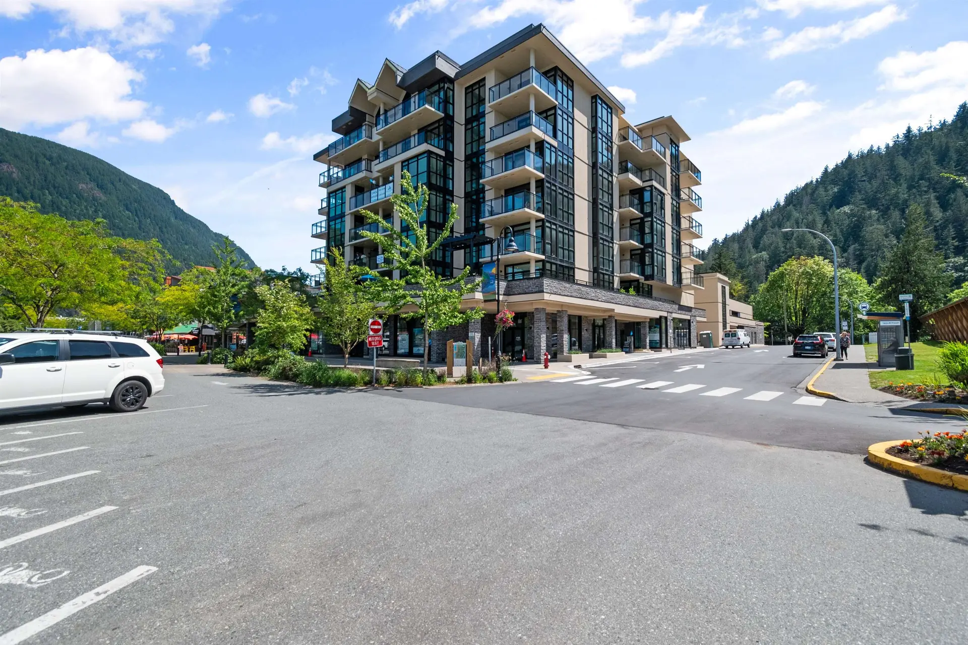 Property at #605 120 Esplanade Avenue, Harrison Hot Springs, BC