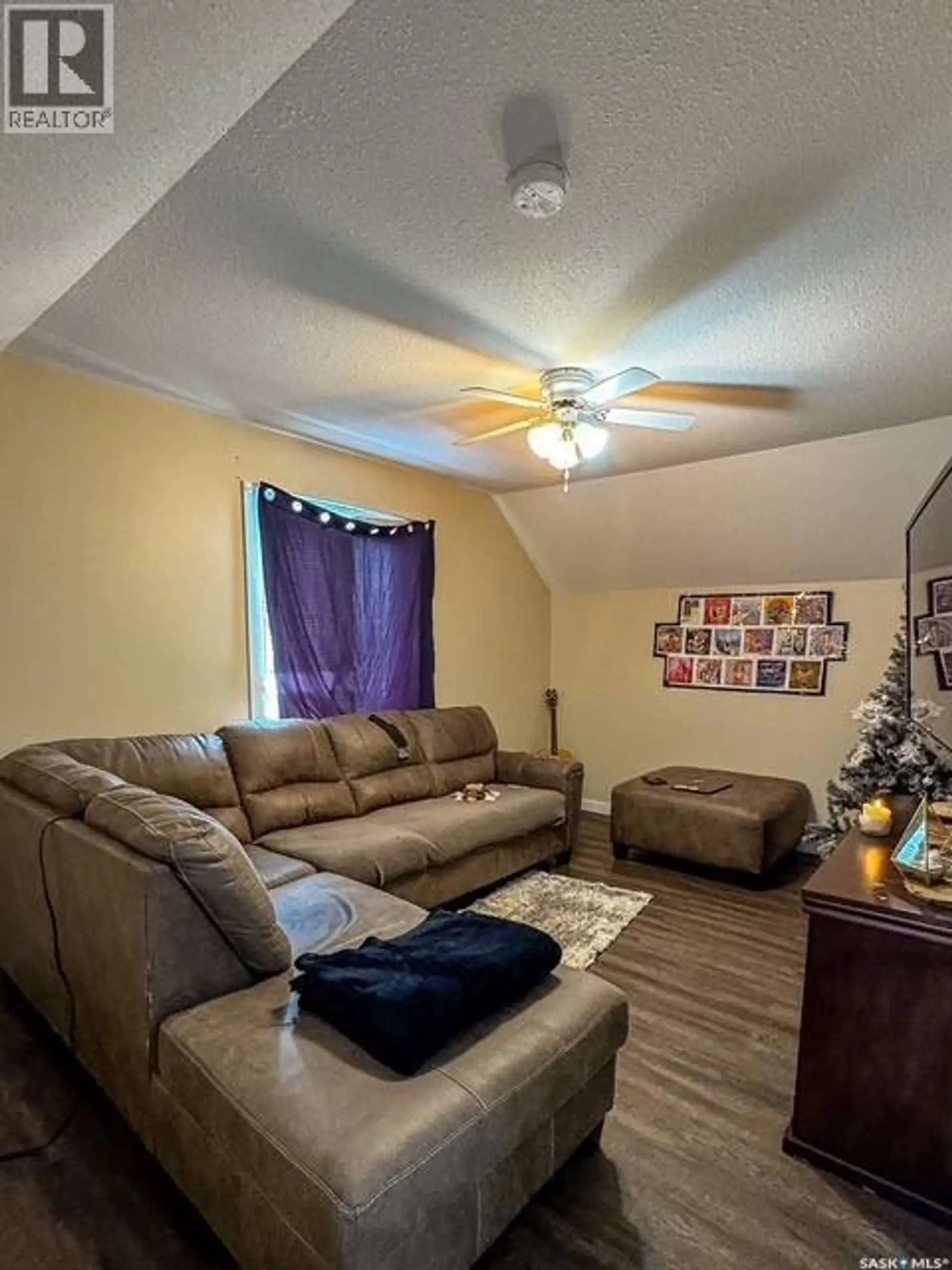 614 7TH AVENUE NE - Image 12