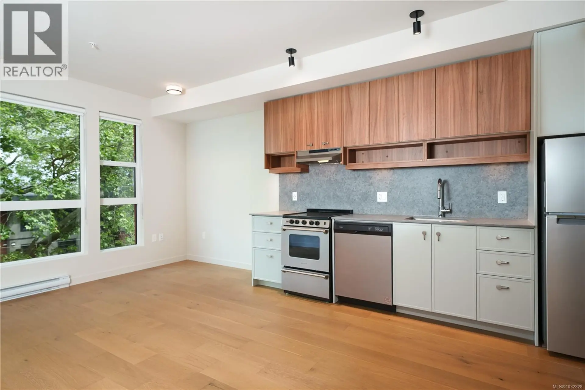 Property at #205 629 Speed Ave, Victoria, BC