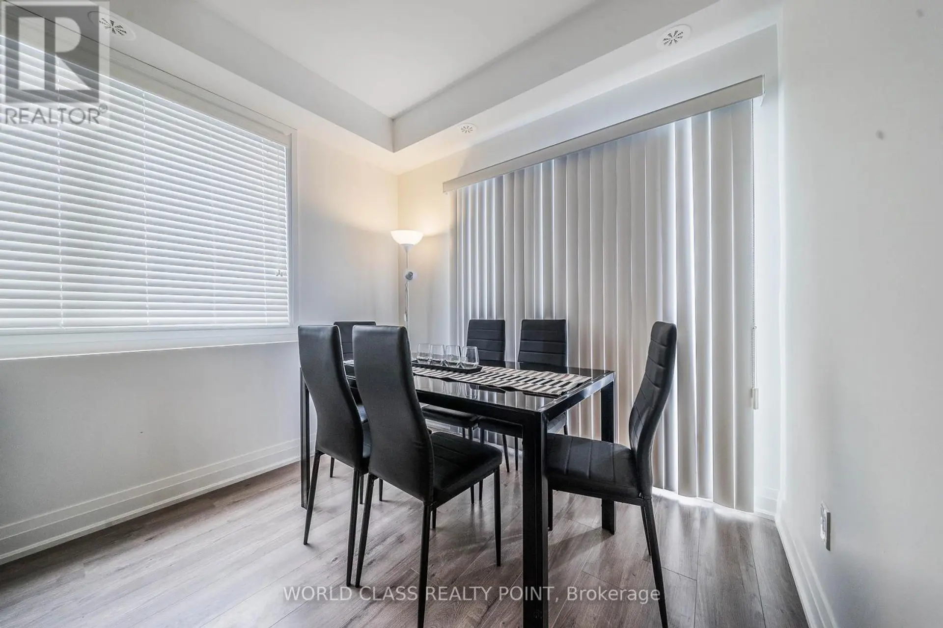 #TH62 780 SHEPPARD AVENUE E - Image 7