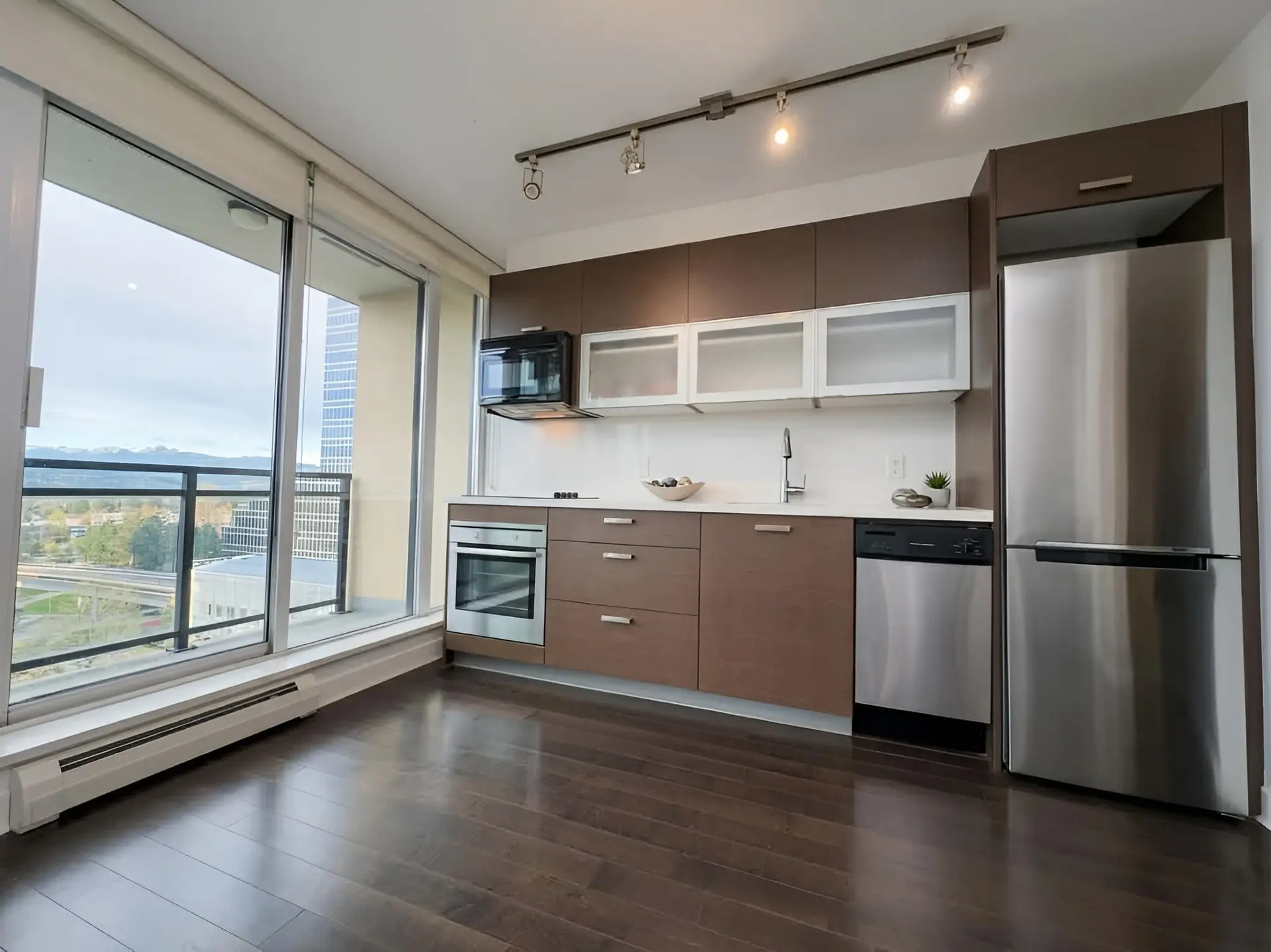 #909 10777 University Drive - Image 3