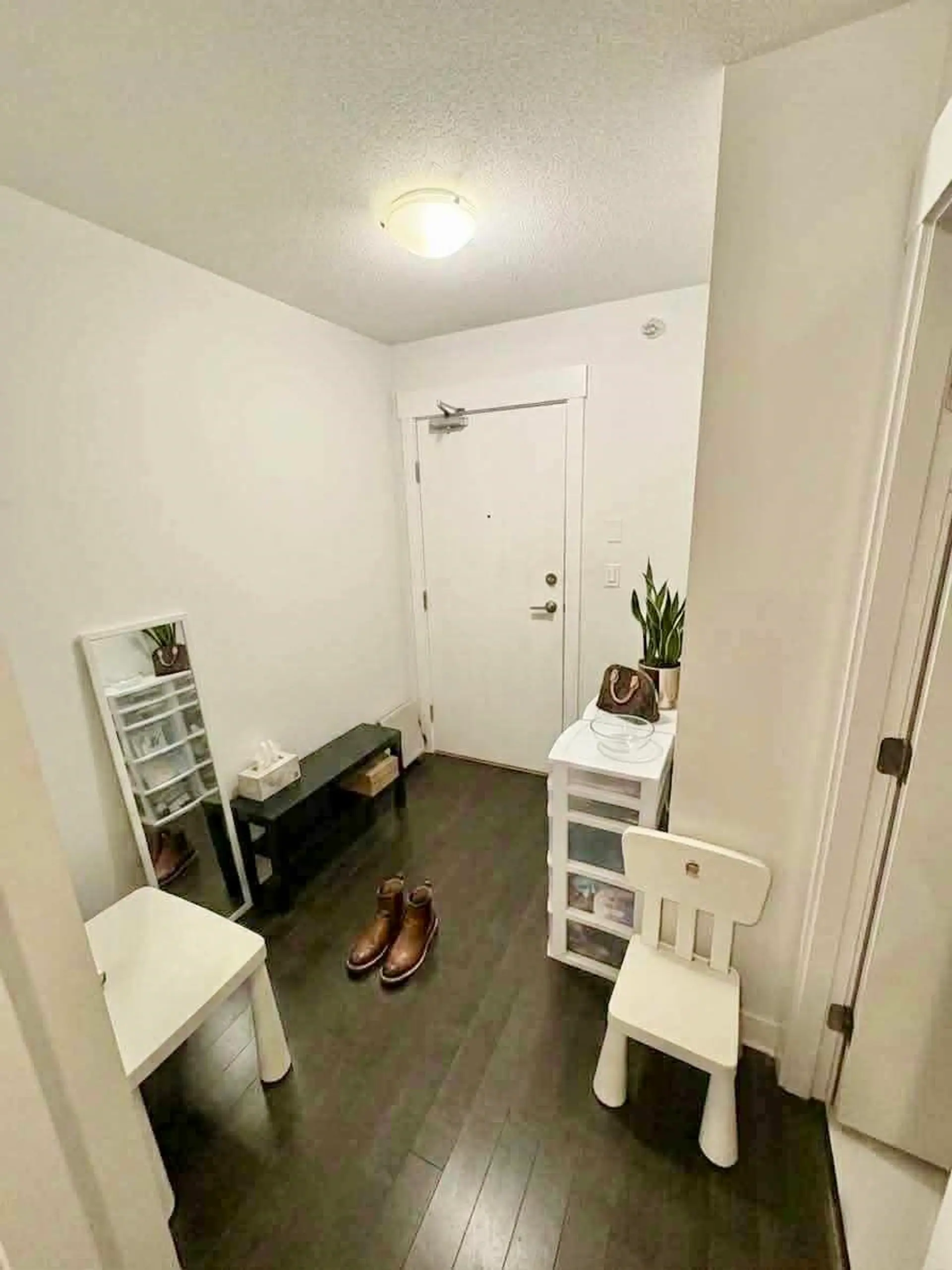 #909 10777 University Drive - Image 9