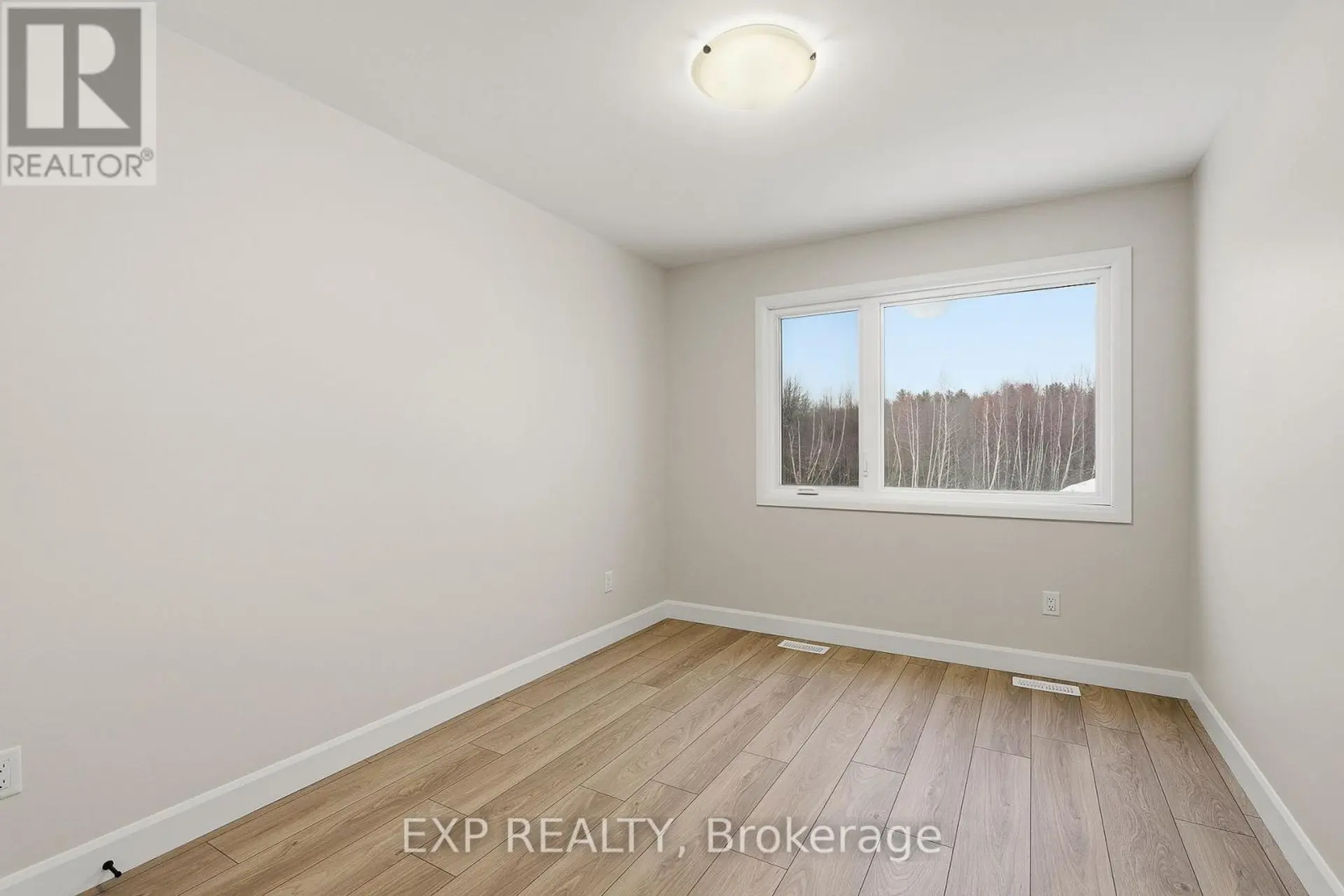 247 SUMAC CRESCENT STREET - Image 10