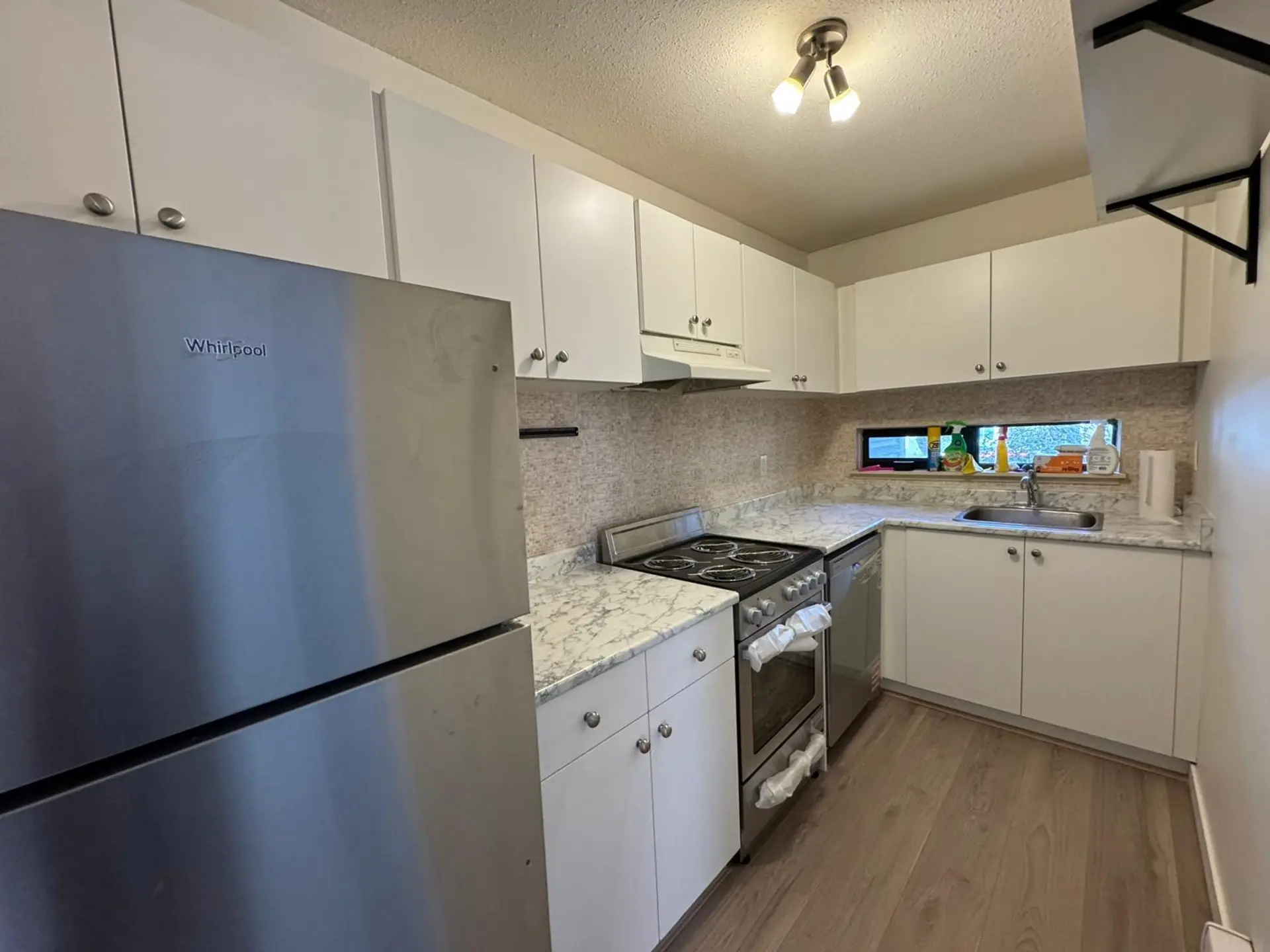#206 674 W 17th Avenue - Image 8