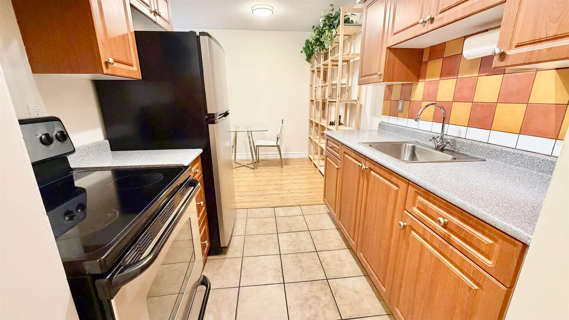 #304 1442 Blackwood Street - Image 2
