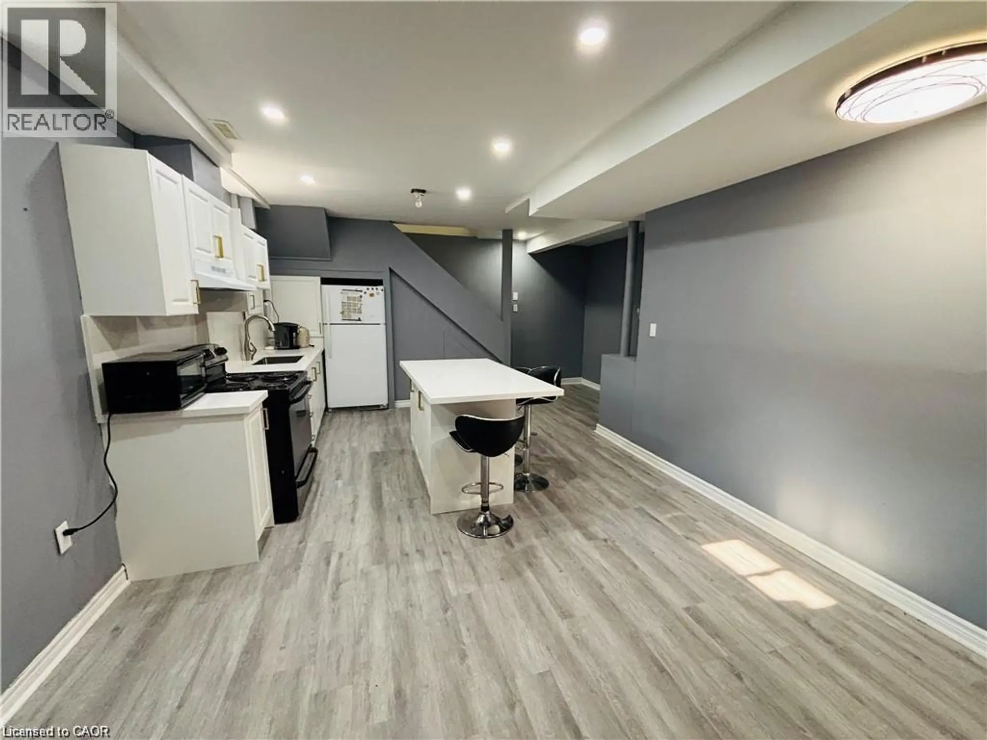 118 JACOBSON AVENUE - Image 13