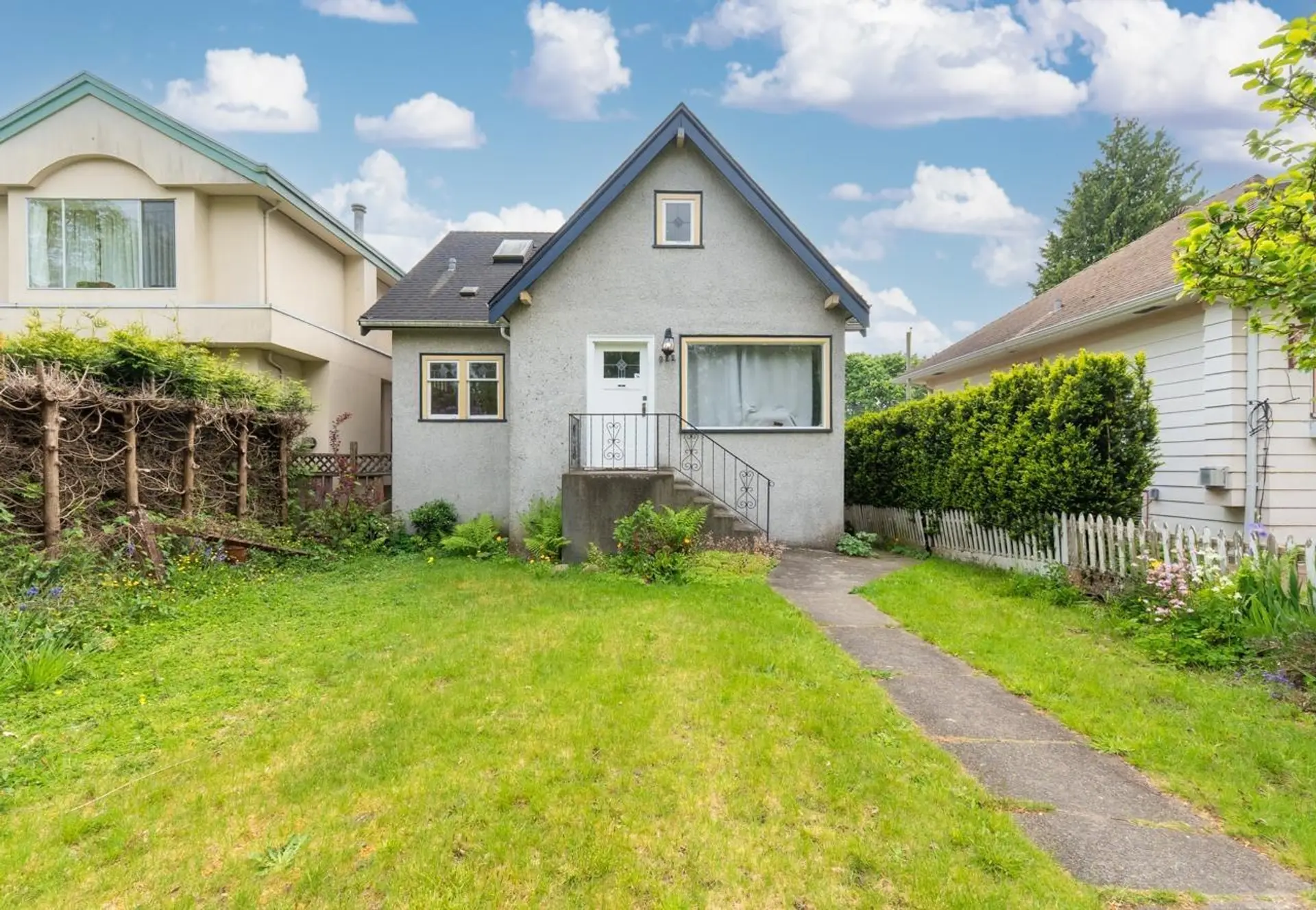 Property at 922 Park Drive, Vancouver, BC