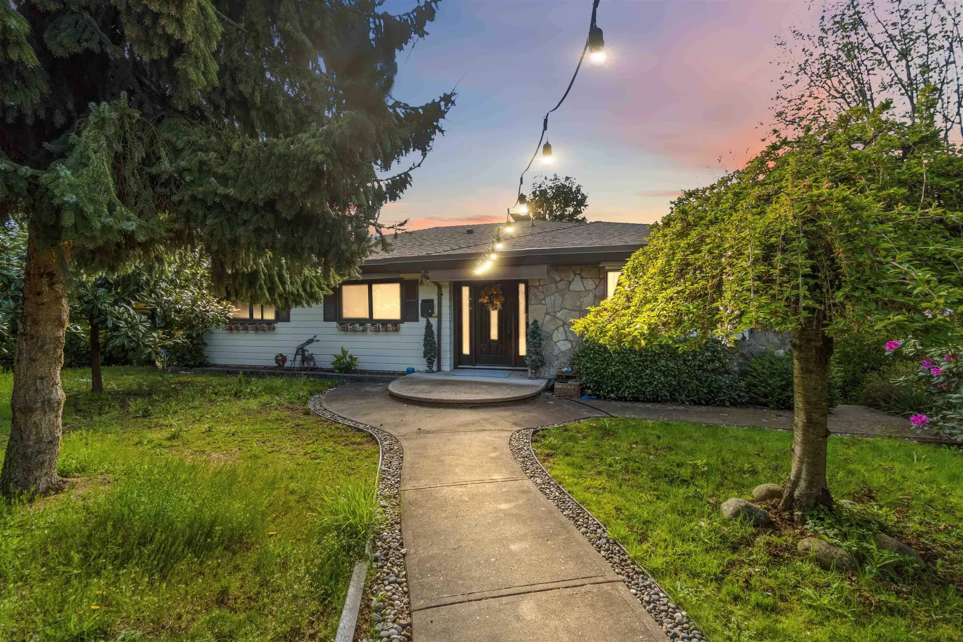 Property at 140 E Eighth Avenue, New Westminster, BC