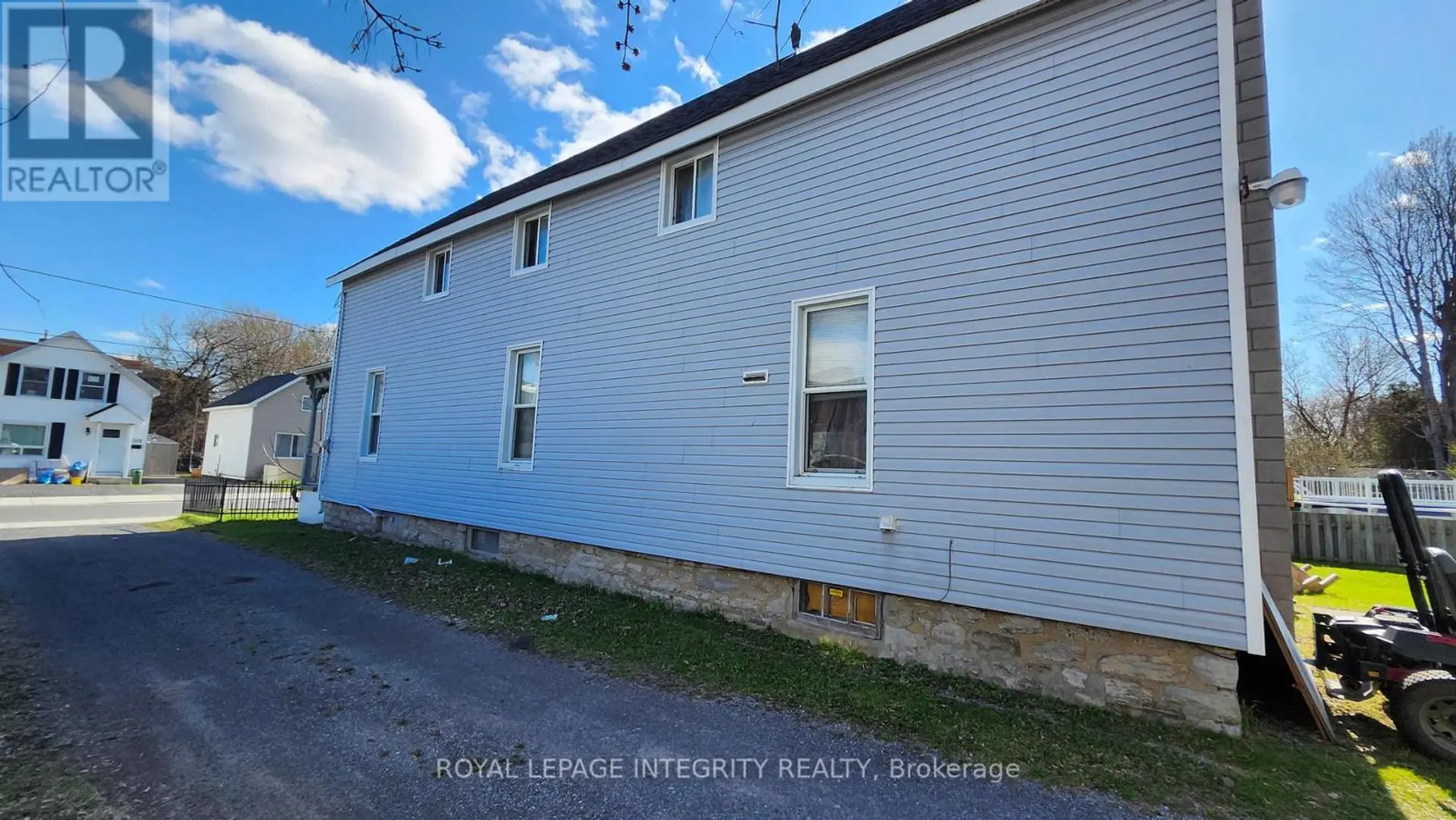 439 3RD STREET E - Image 3