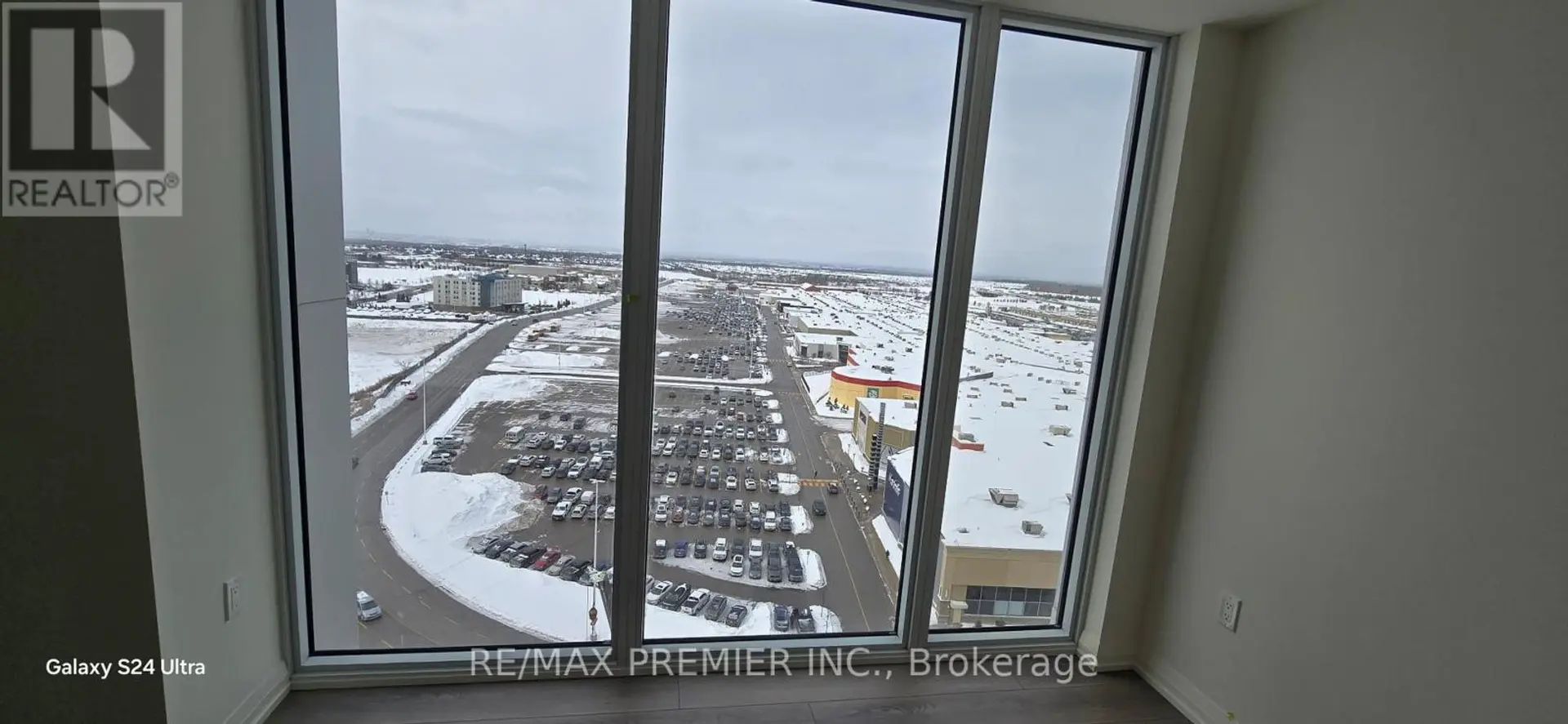 #1515 8960 JANE STREET - Image 4
