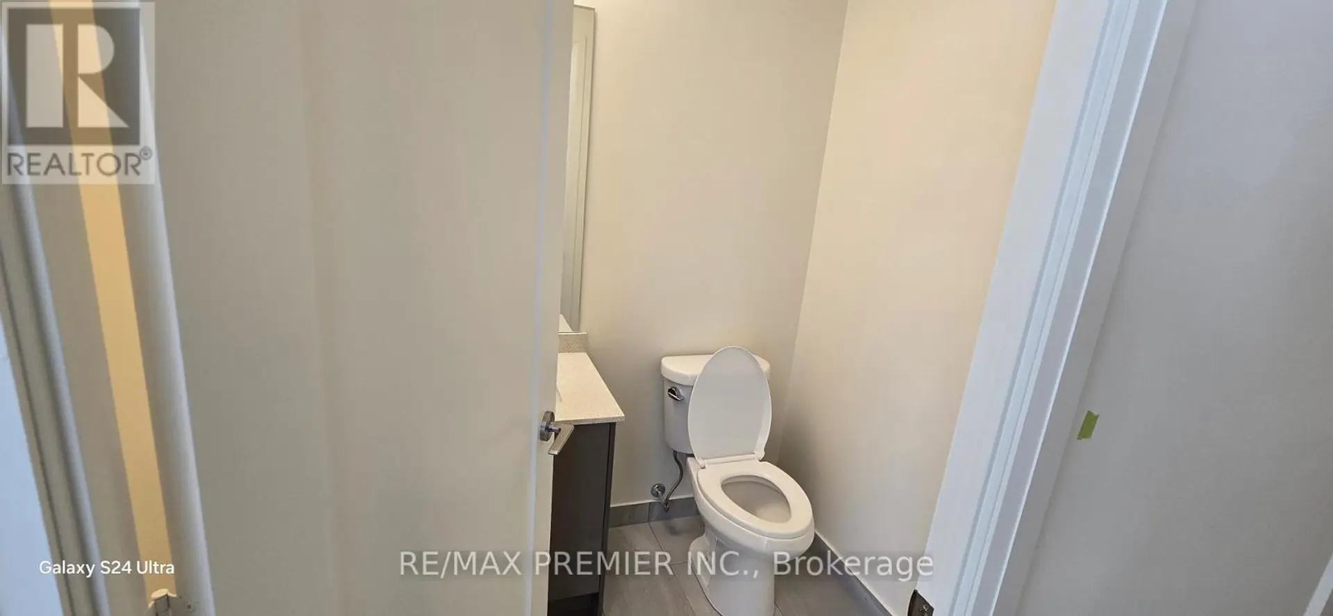 #1515 8960 JANE STREET - Image 8