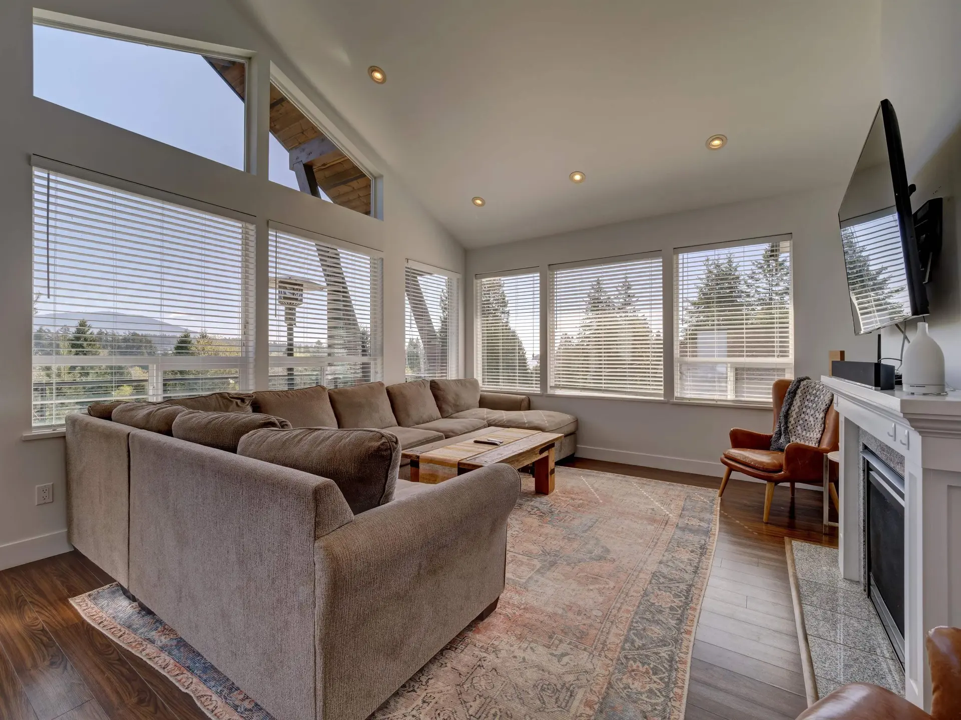 Property at 825 Bayview Heights Road, Gibsons, BC