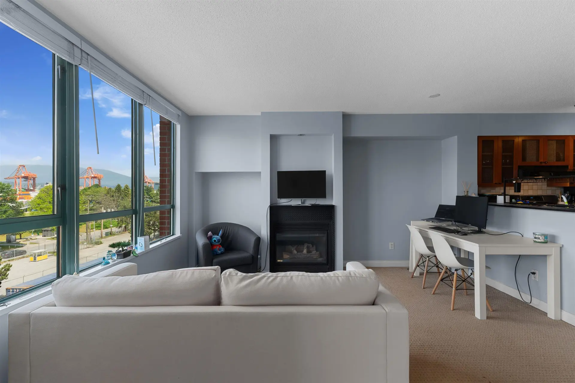 Property at #604 55 Alexander Street, Vancouver, BC