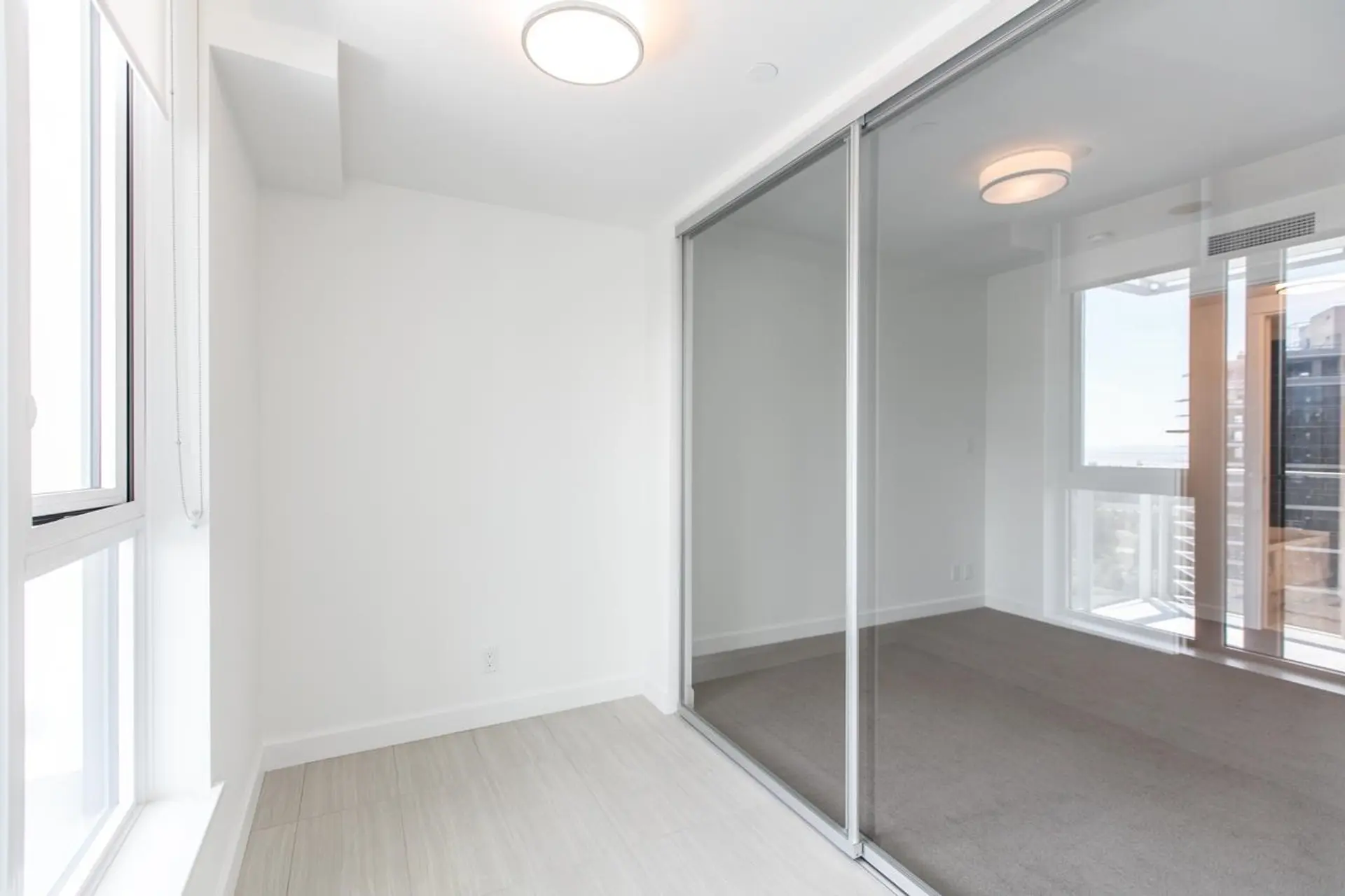 #1908 3355 Binning Road - Image 8