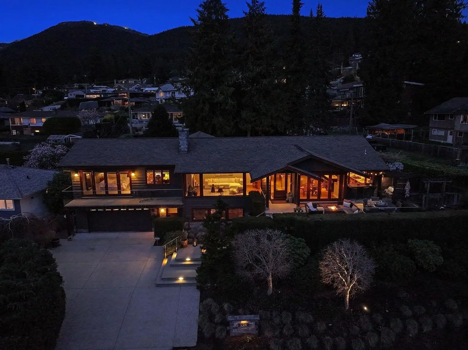 Property at 124 Carisbrooke Crescent, North Vancouver, BC
