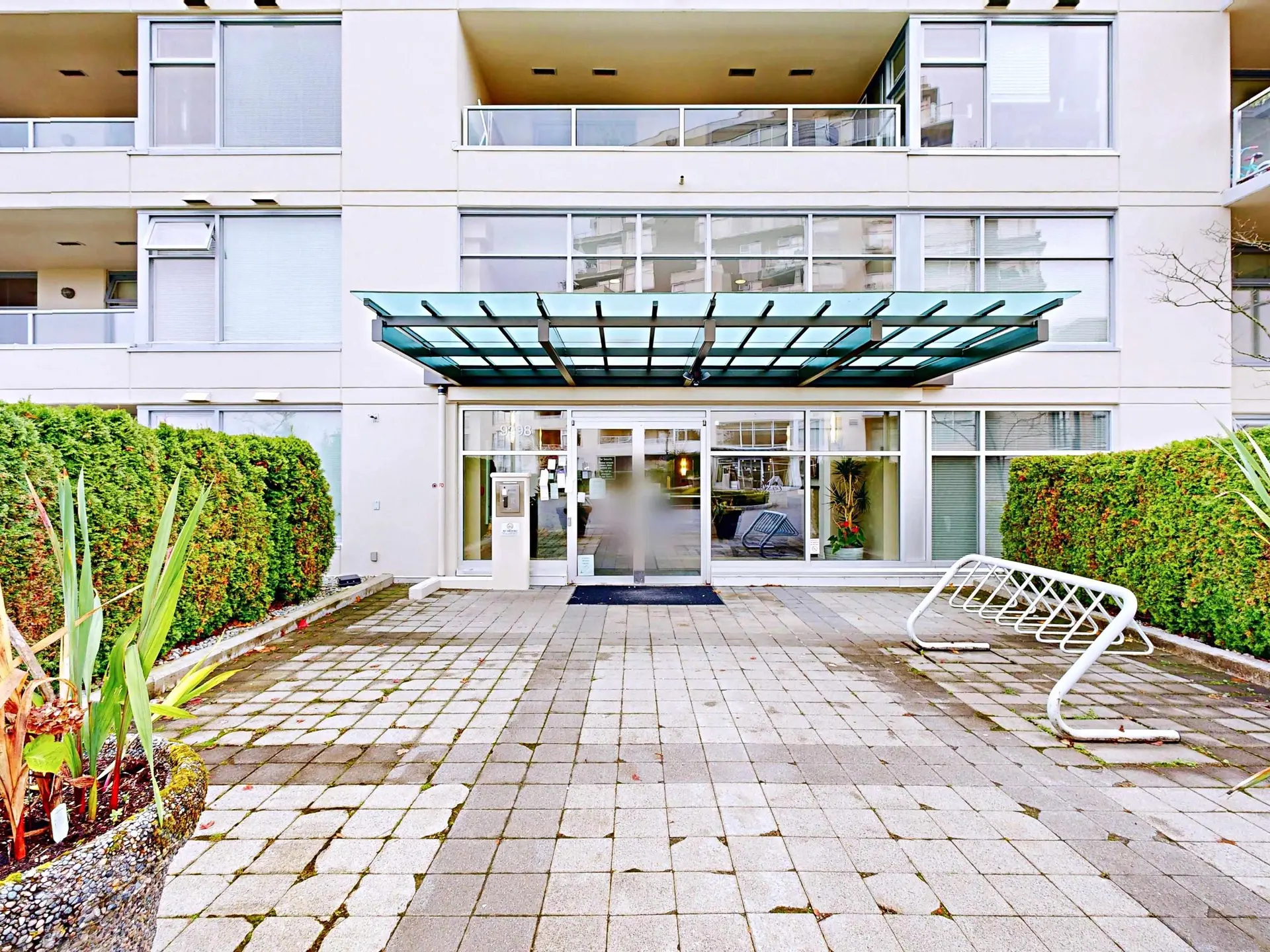 #101 9298 University Crescent - Image 11