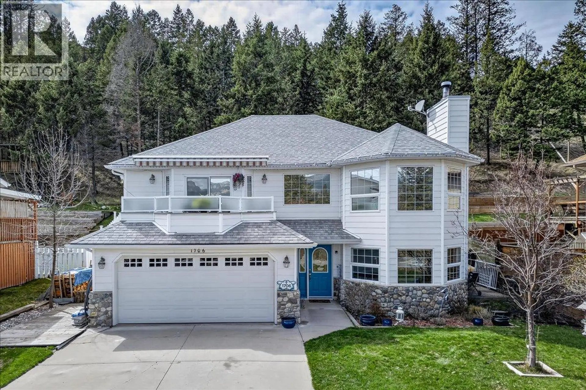 Property at 1706 15TH Avenue, Invermere, BC