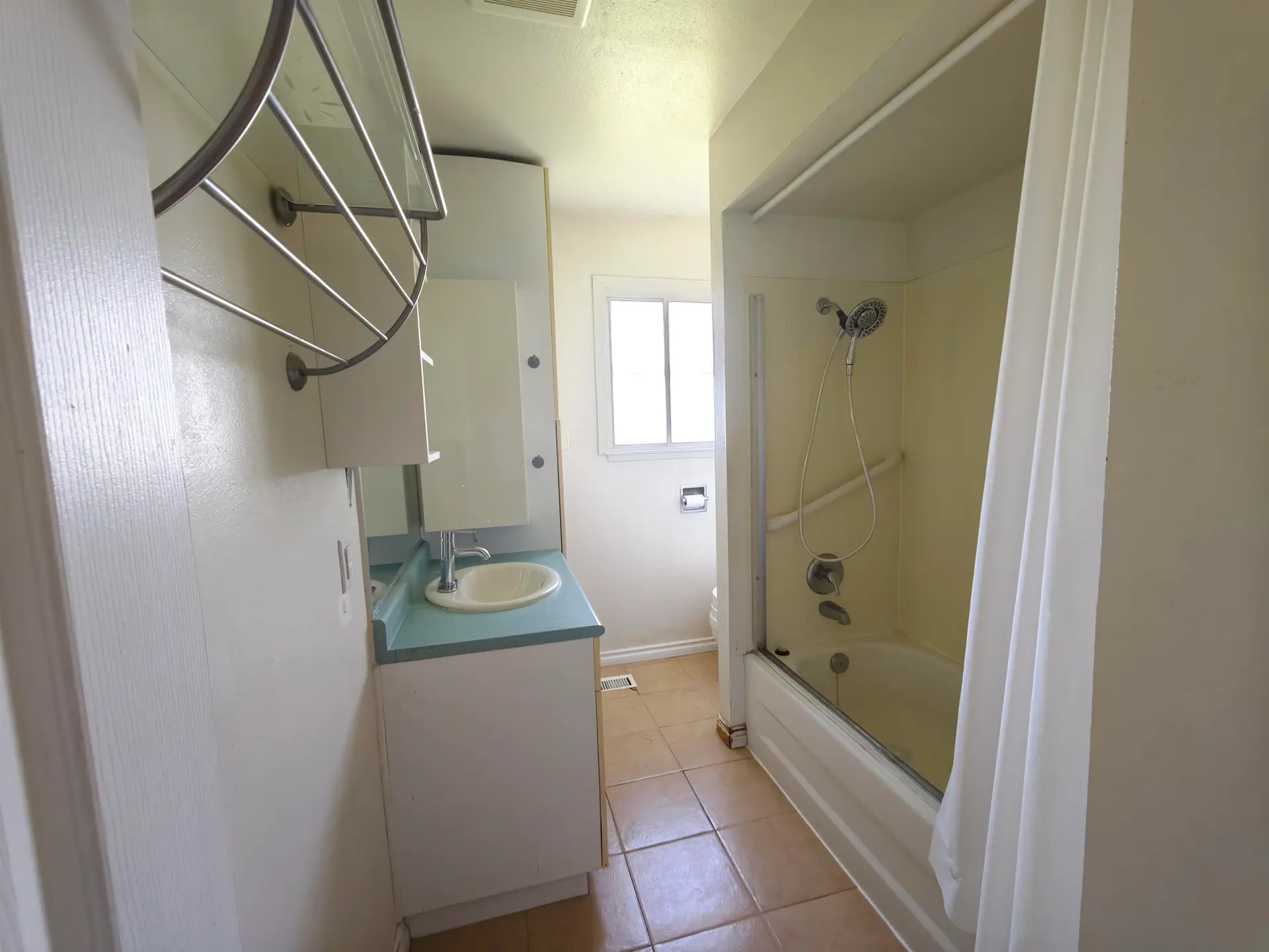 10271 Rosedene Crescent - Image 9