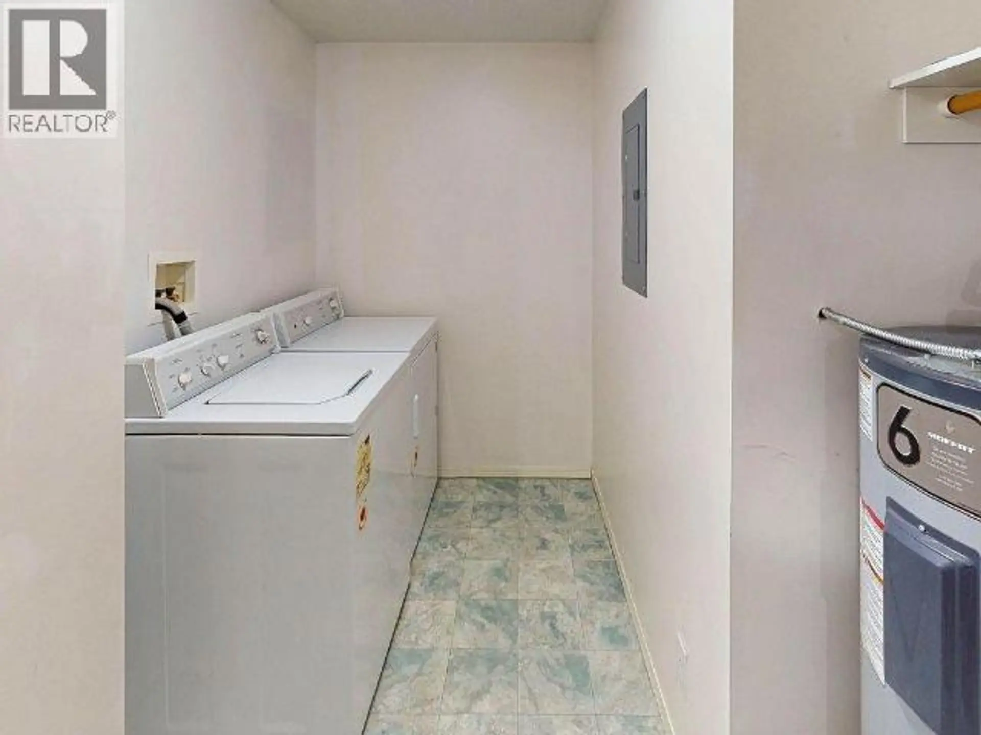#201 5680 ORTONA AVE - Image 9