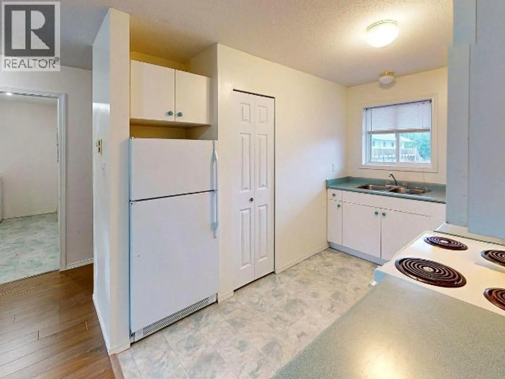 #201 5680 ORTONA AVE - Image 10