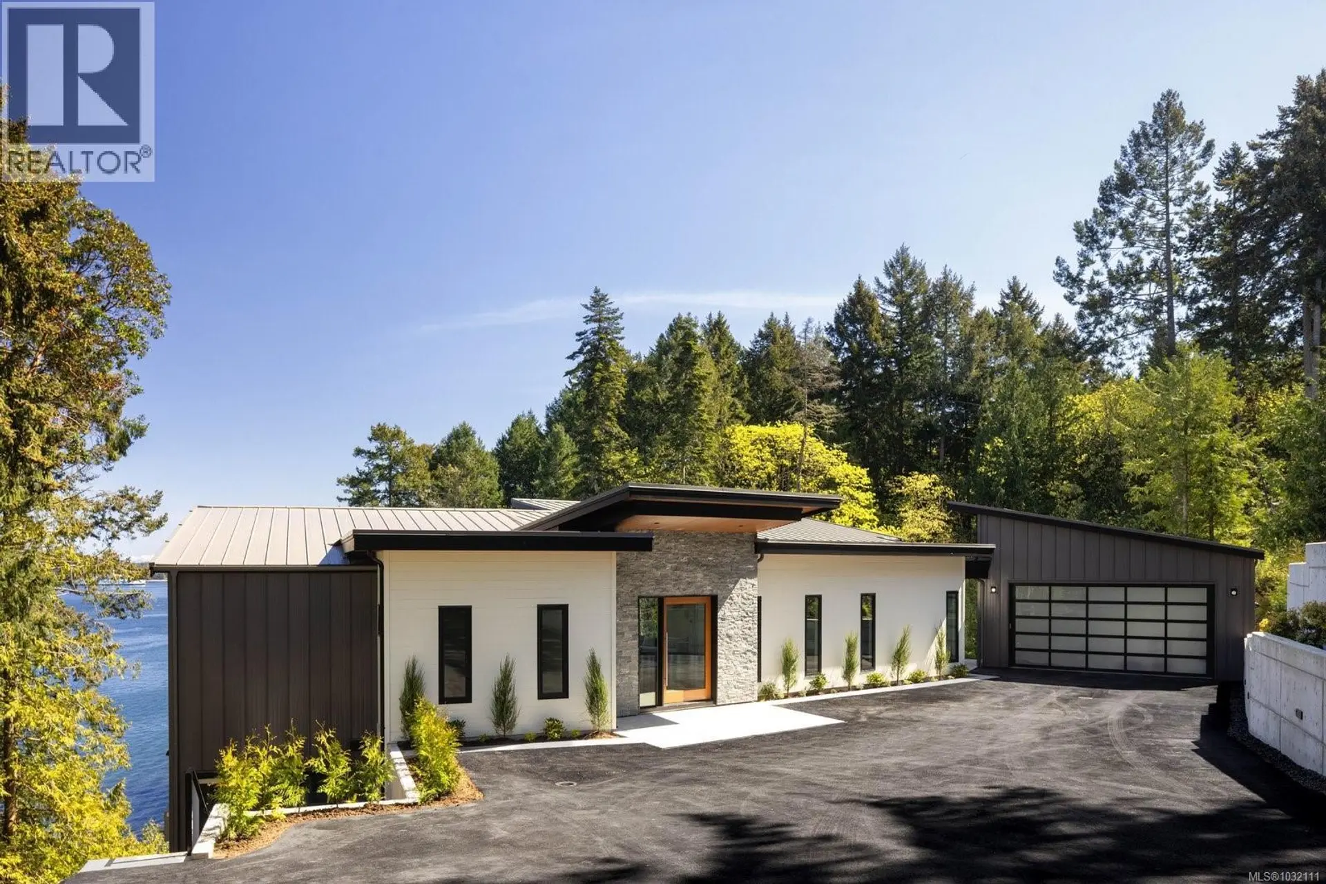 Property at 1677 Lands End Rd, North Saanich, BC