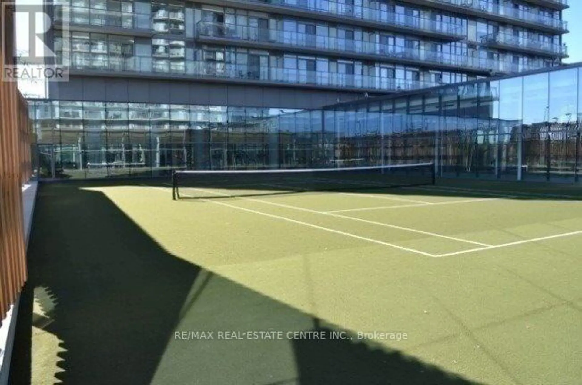 #1010 105 THE QUEENSWAY - Image 4