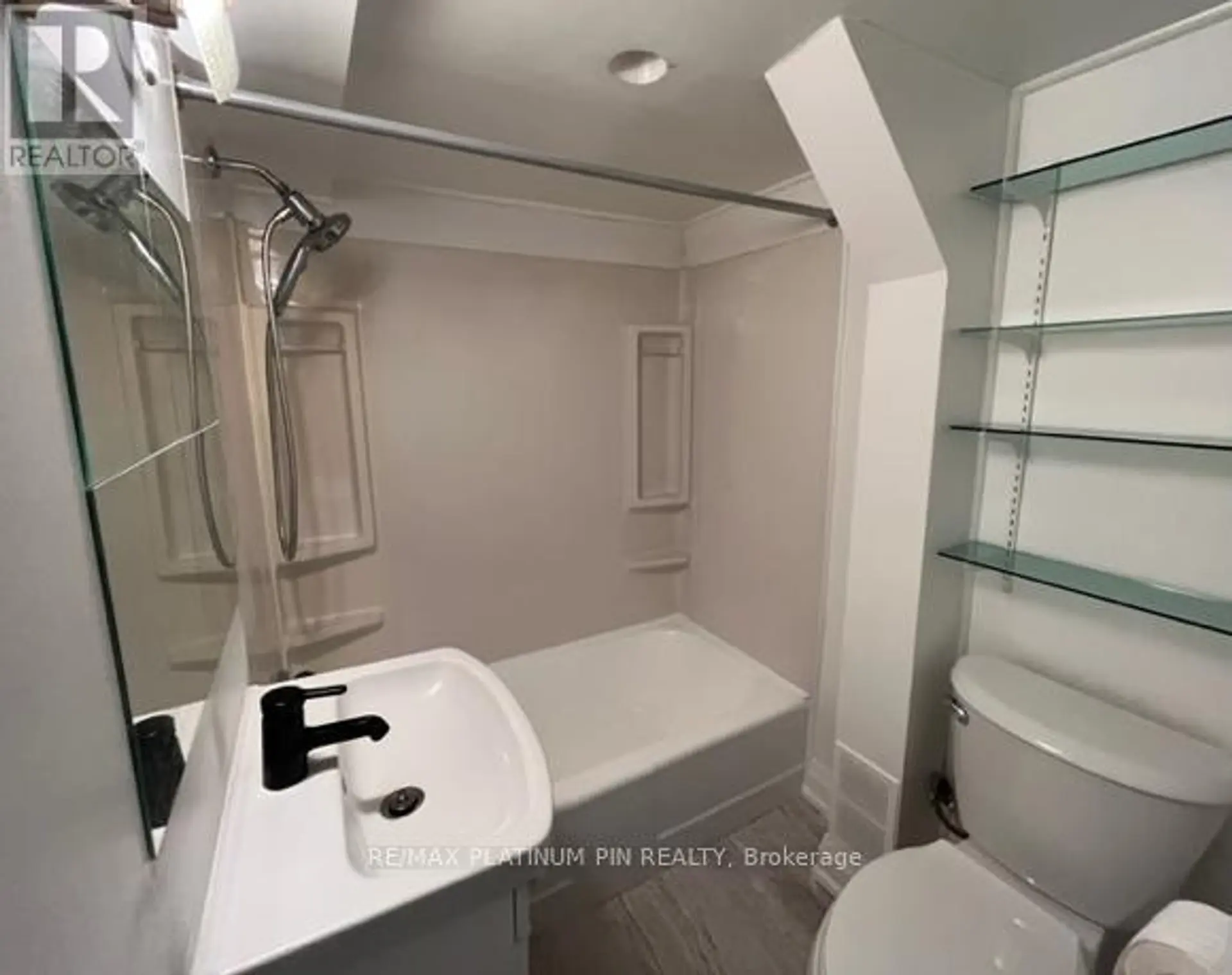 194 FLORENCE AVENUE - Image 11