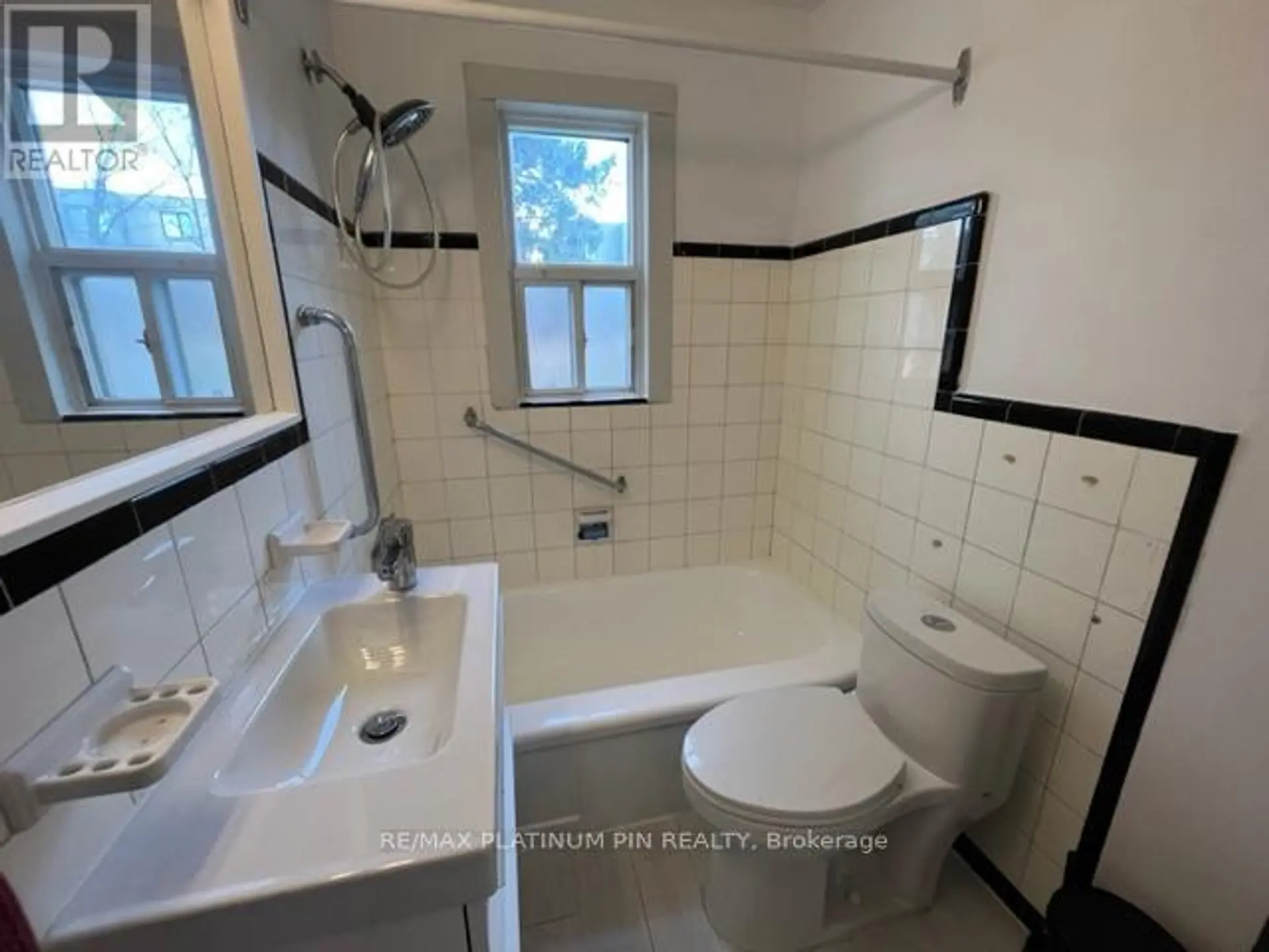 194 FLORENCE AVENUE - Image 6