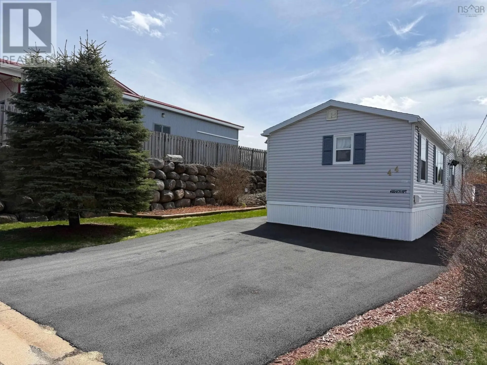 44 Clairmount Avenue - Image 2