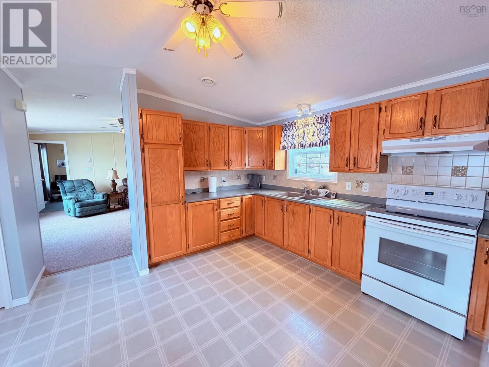 44 Clairmount Avenue - Image 6