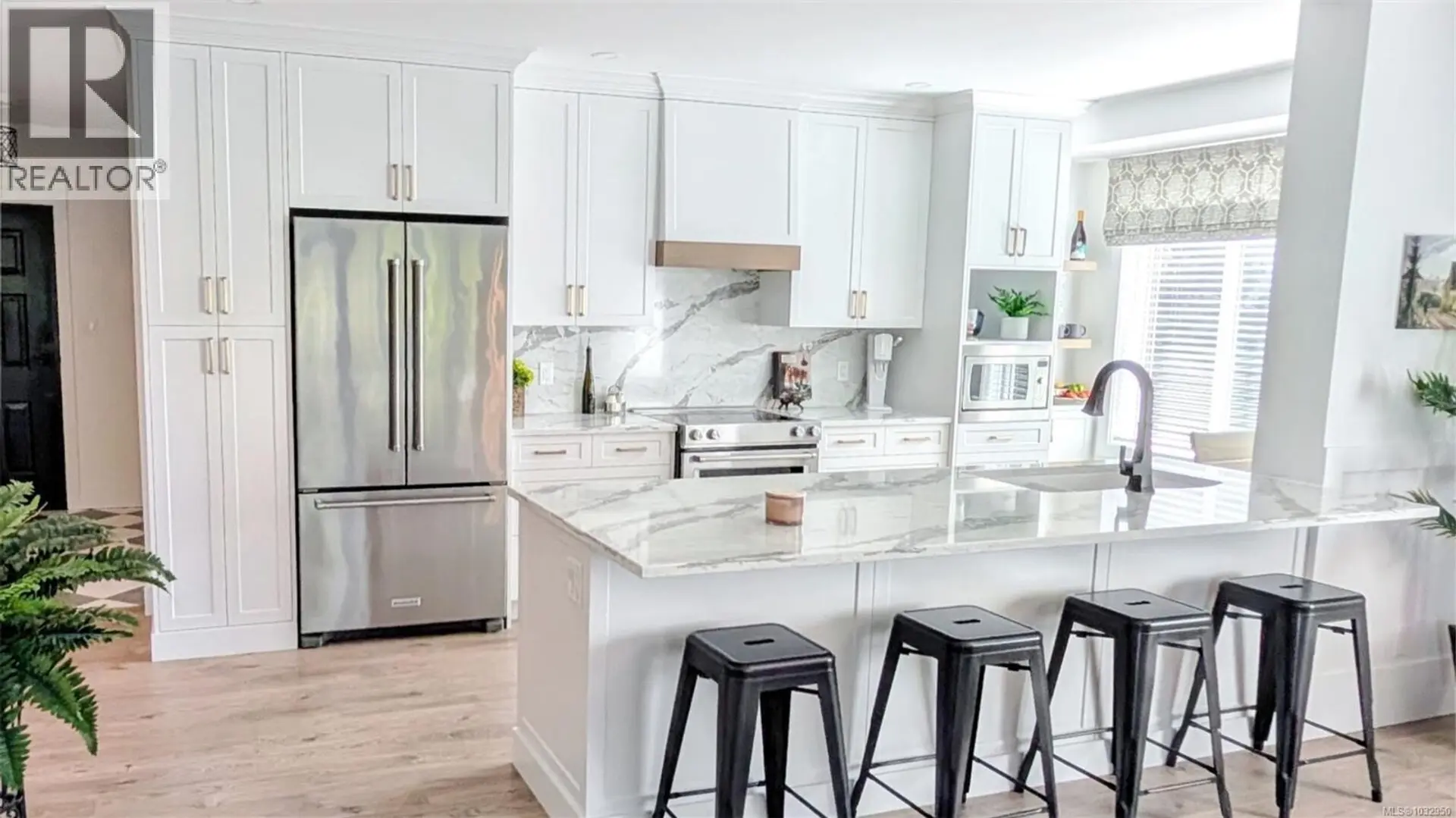 Property at #516 50 Songhees Rd, Victoria, BC