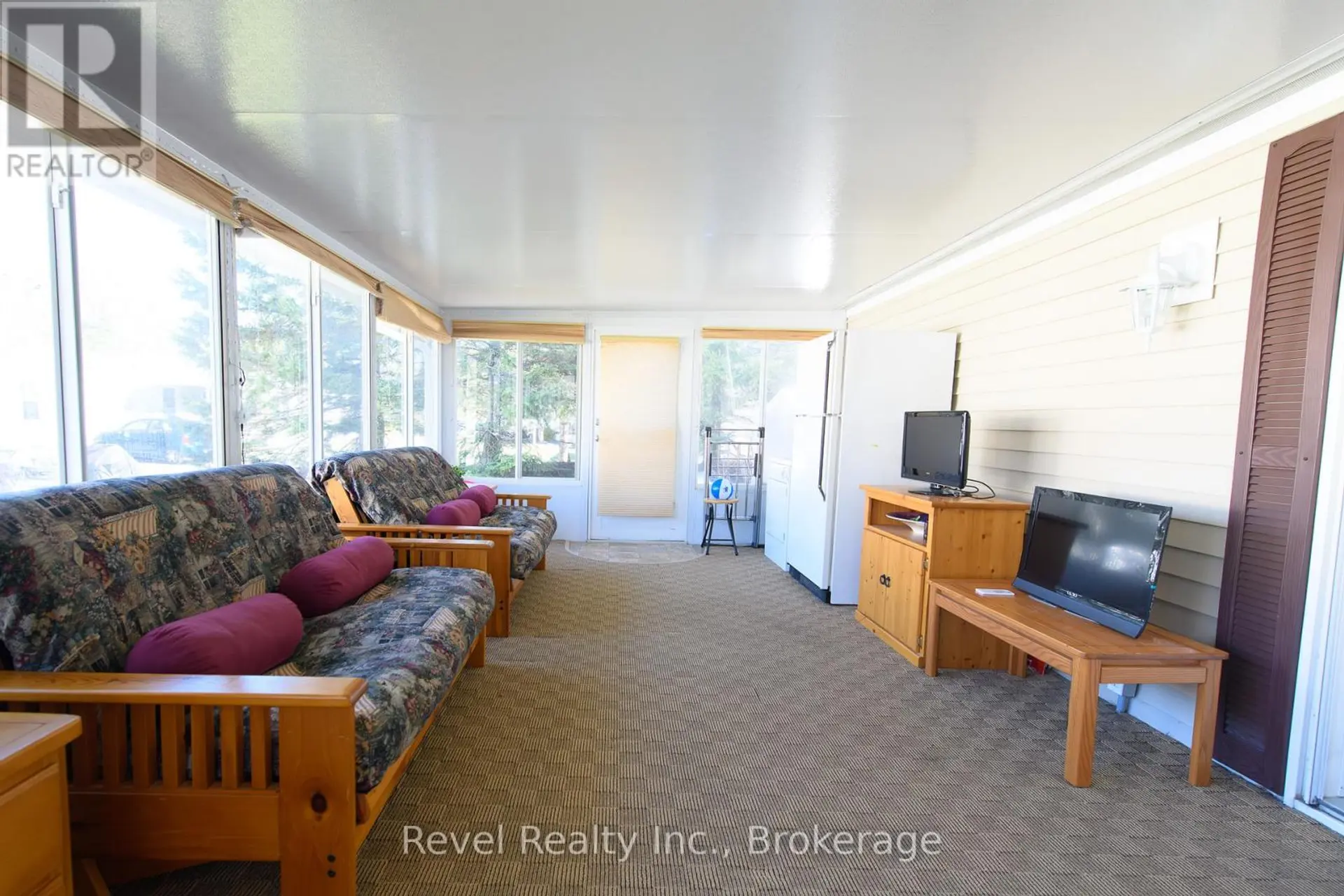 30 HURON CIRCLE - Image 12