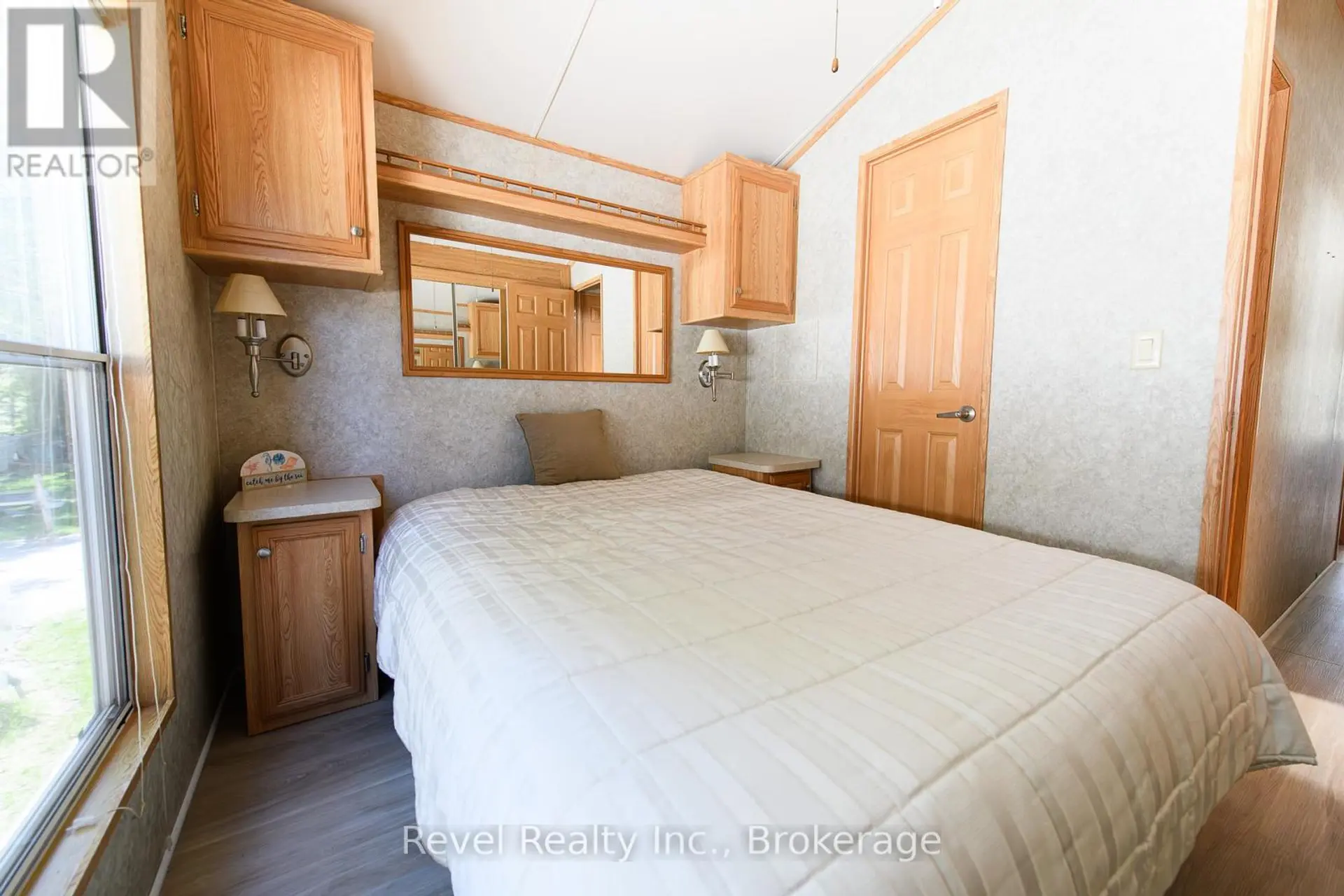 30 HURON CIRCLE - Image 14