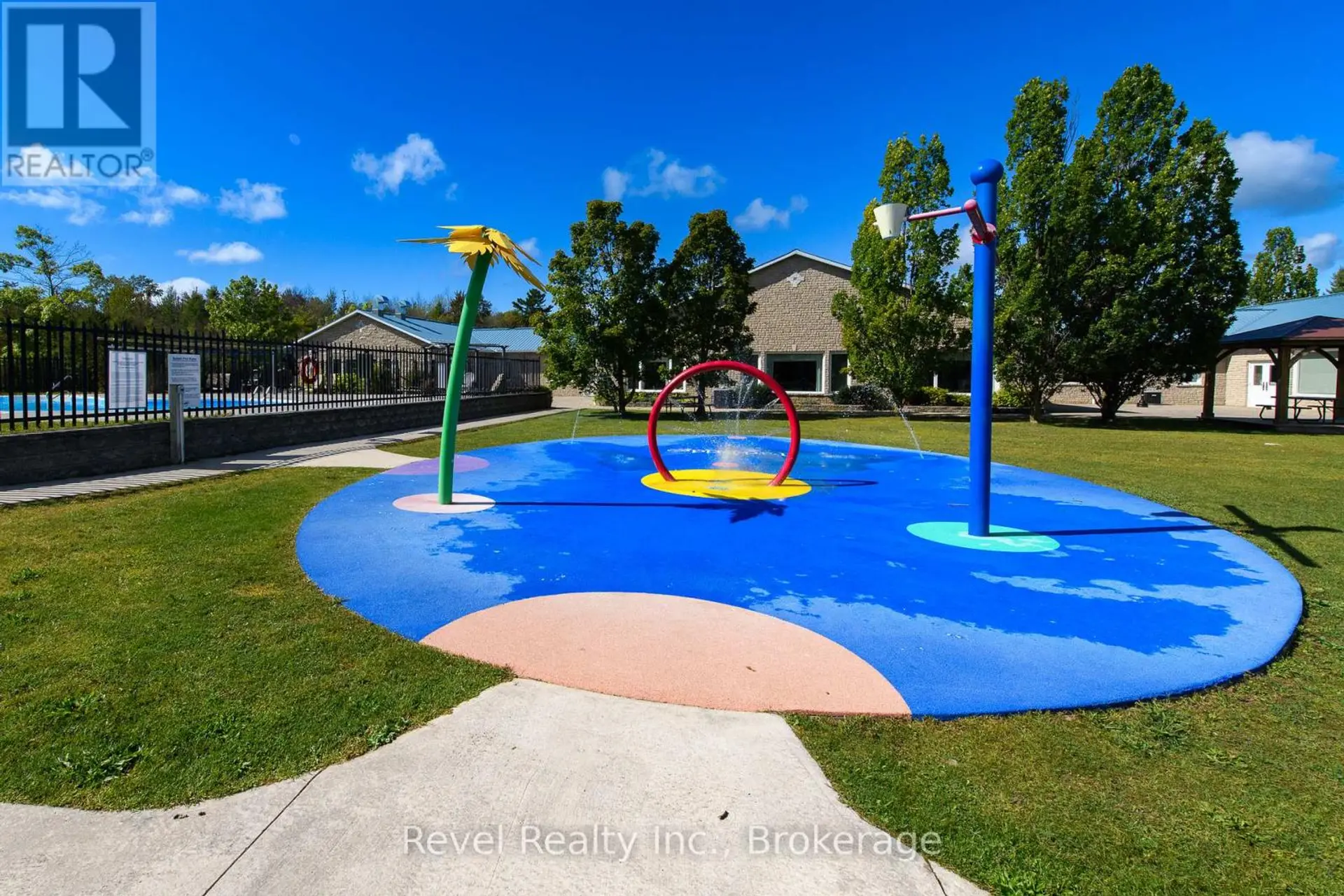 30 HURON CIRCLE - Image 17