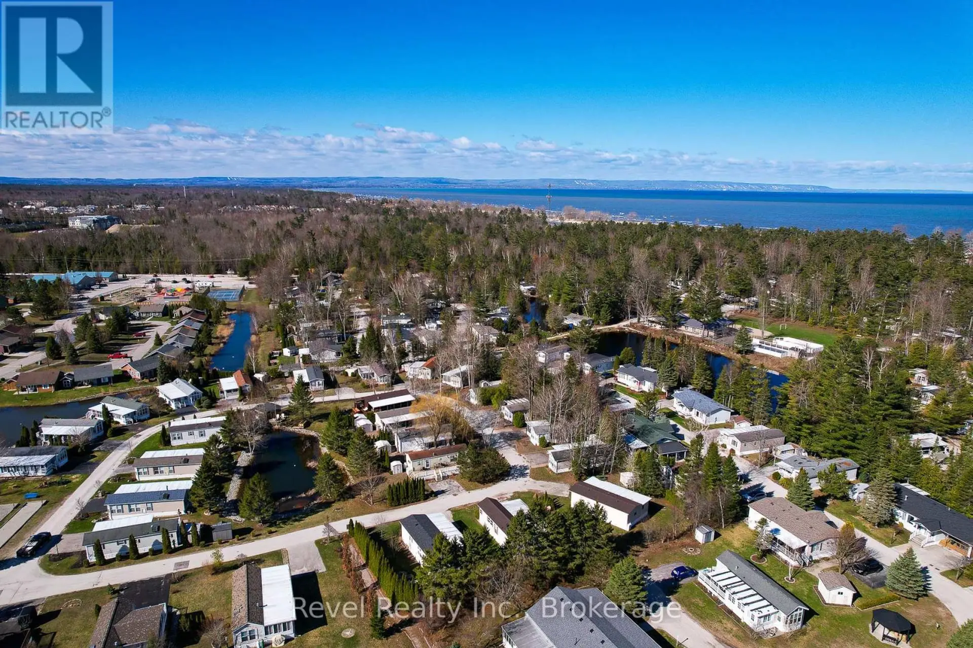 30 HURON CIRCLE - Image 20