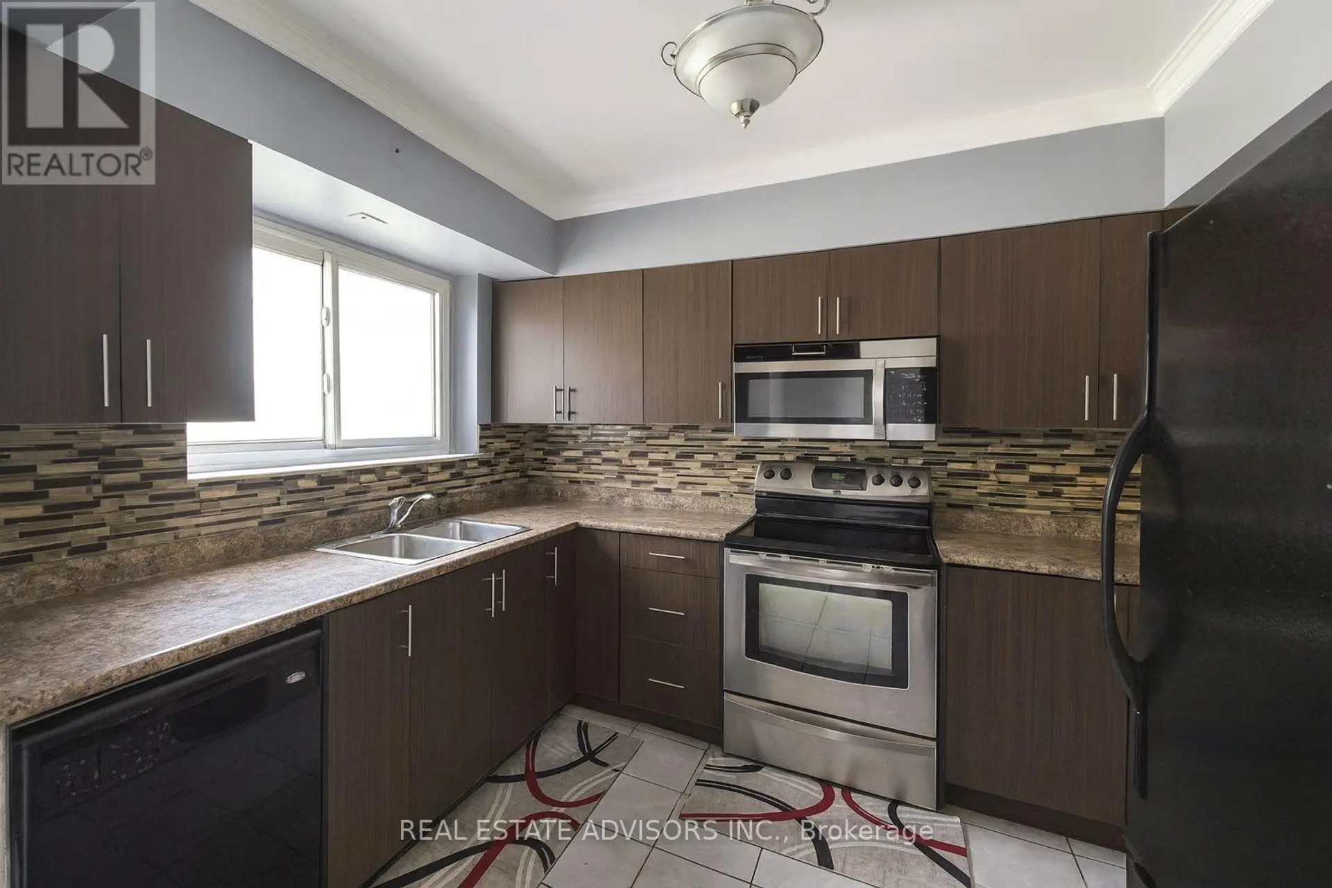 65 MONCRIEFF DRIVE - Image 2